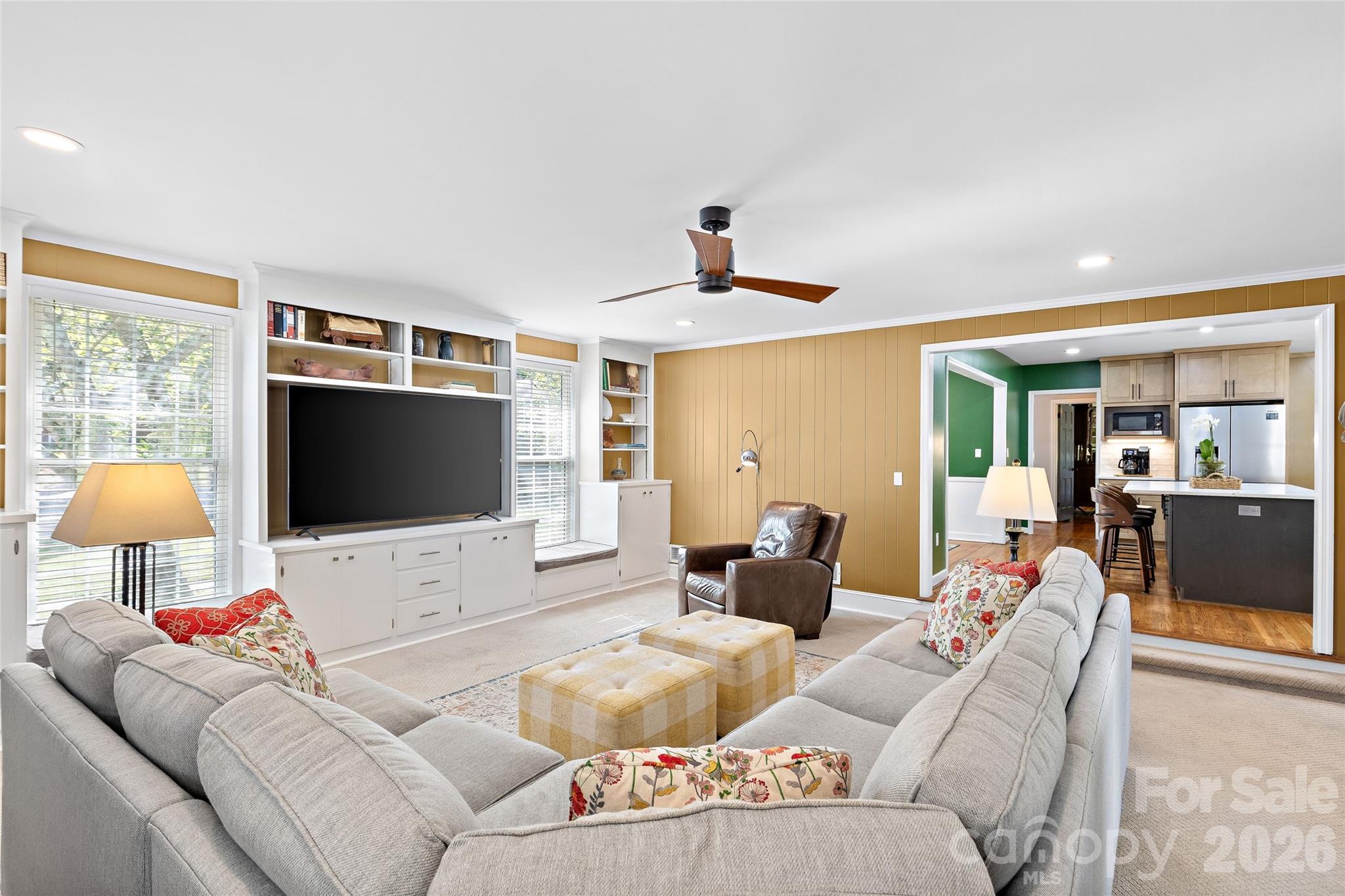 1109 Tuxedo Court Property Photo 26