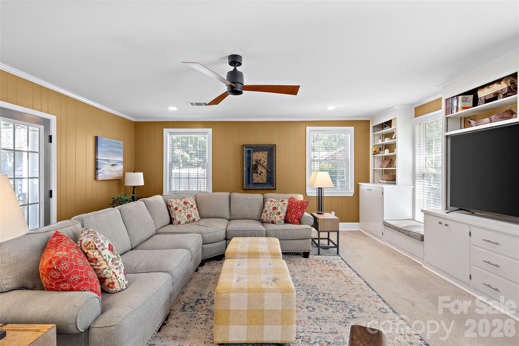1109 Tuxedo Court Property Photo 27