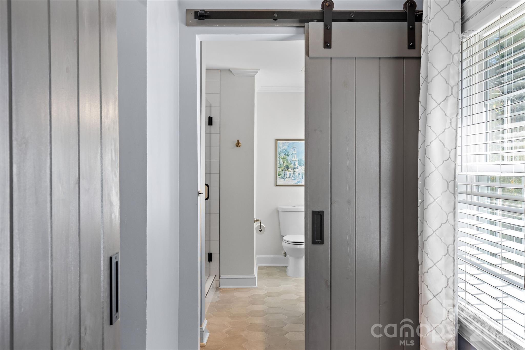 1109 Tuxedo Court Property Photo 31