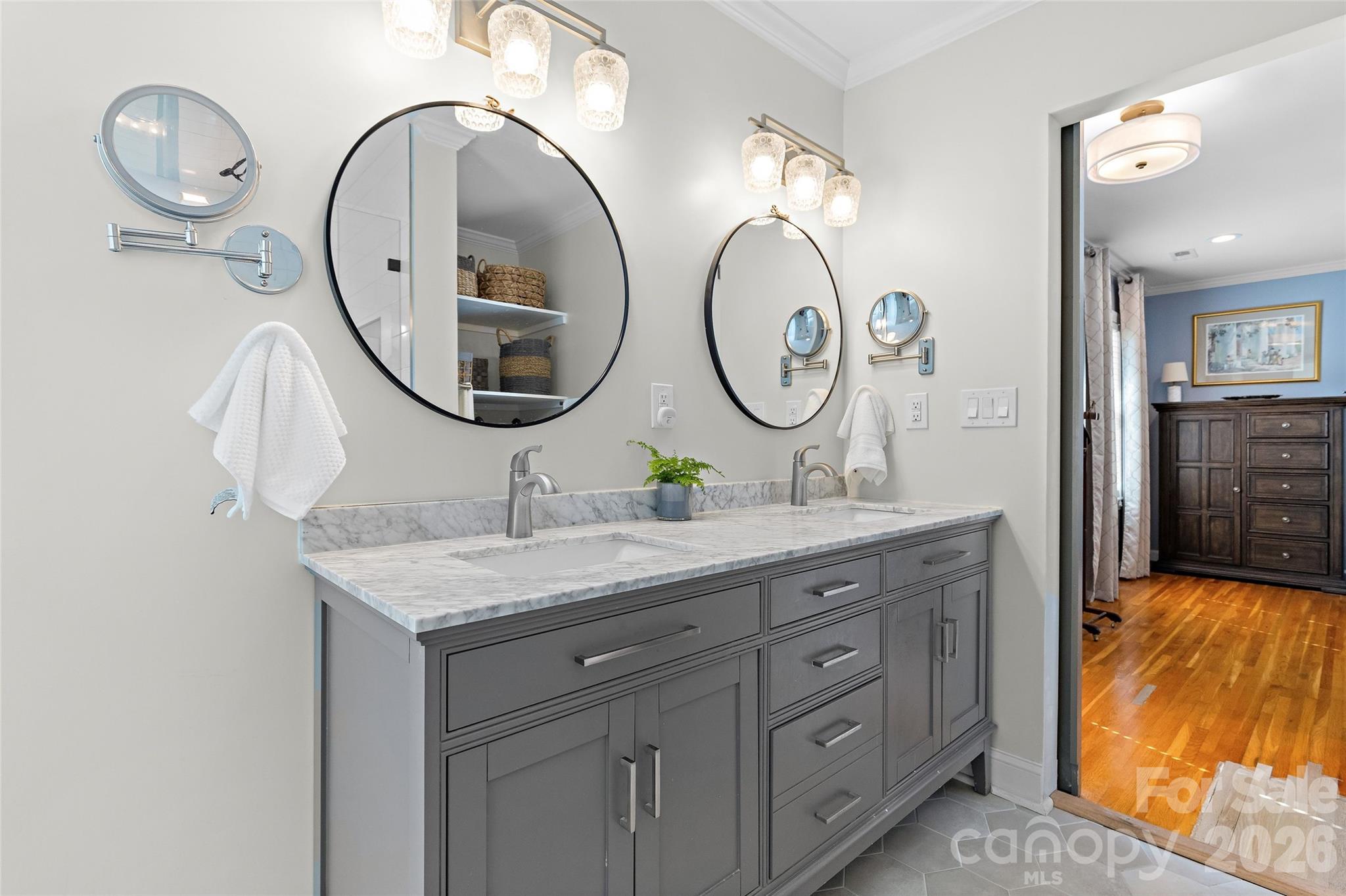 1109 Tuxedo Court Property Photo 33