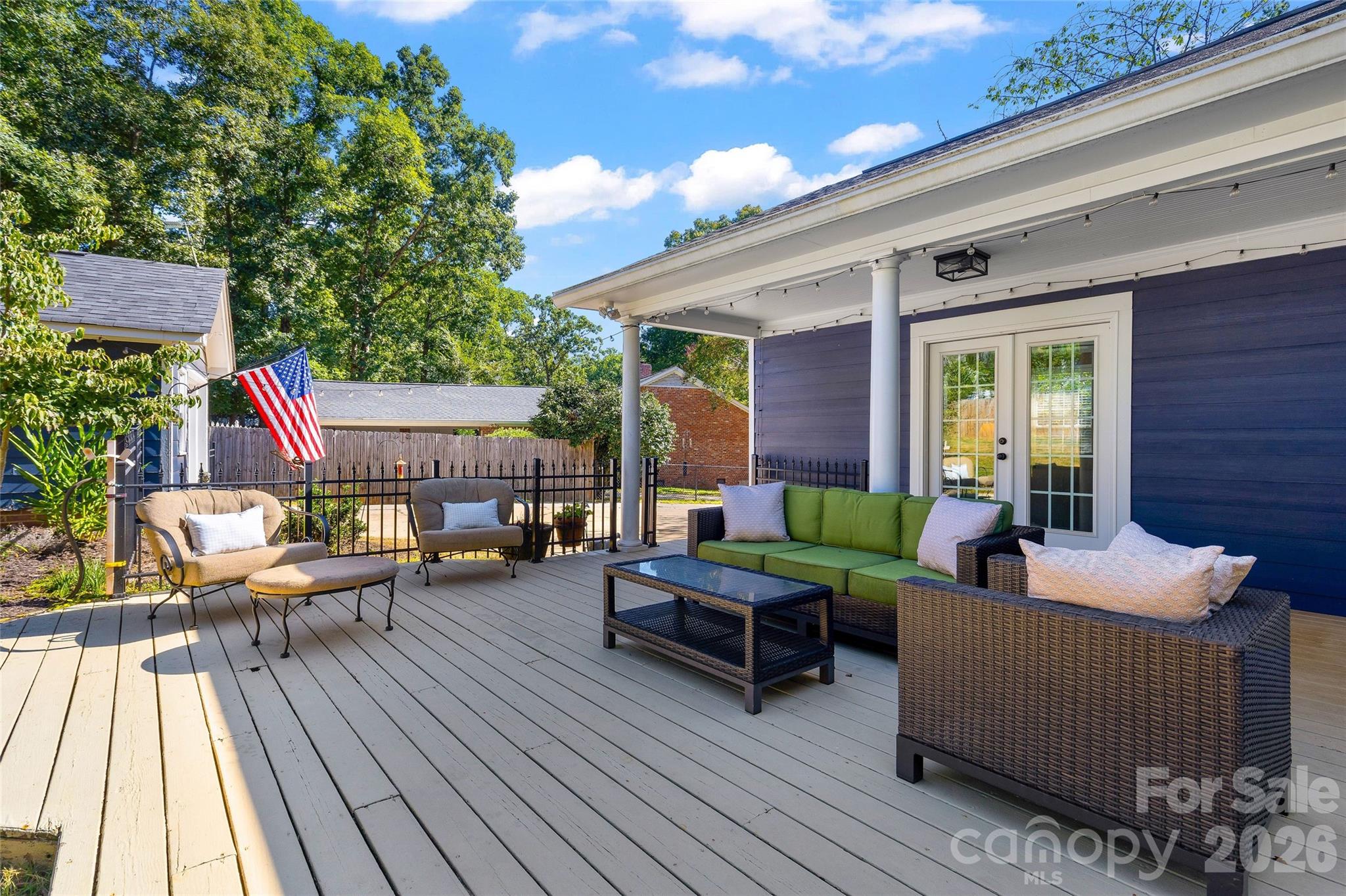 1109 Tuxedo Court Property Photo 43