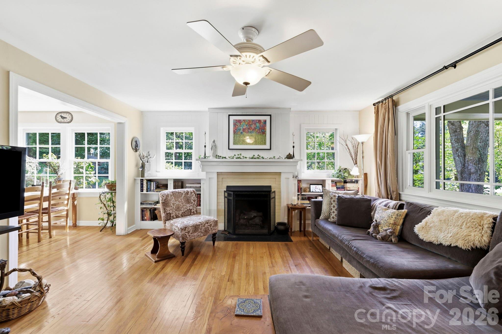 33 Pinecroft Road Property Photo 15