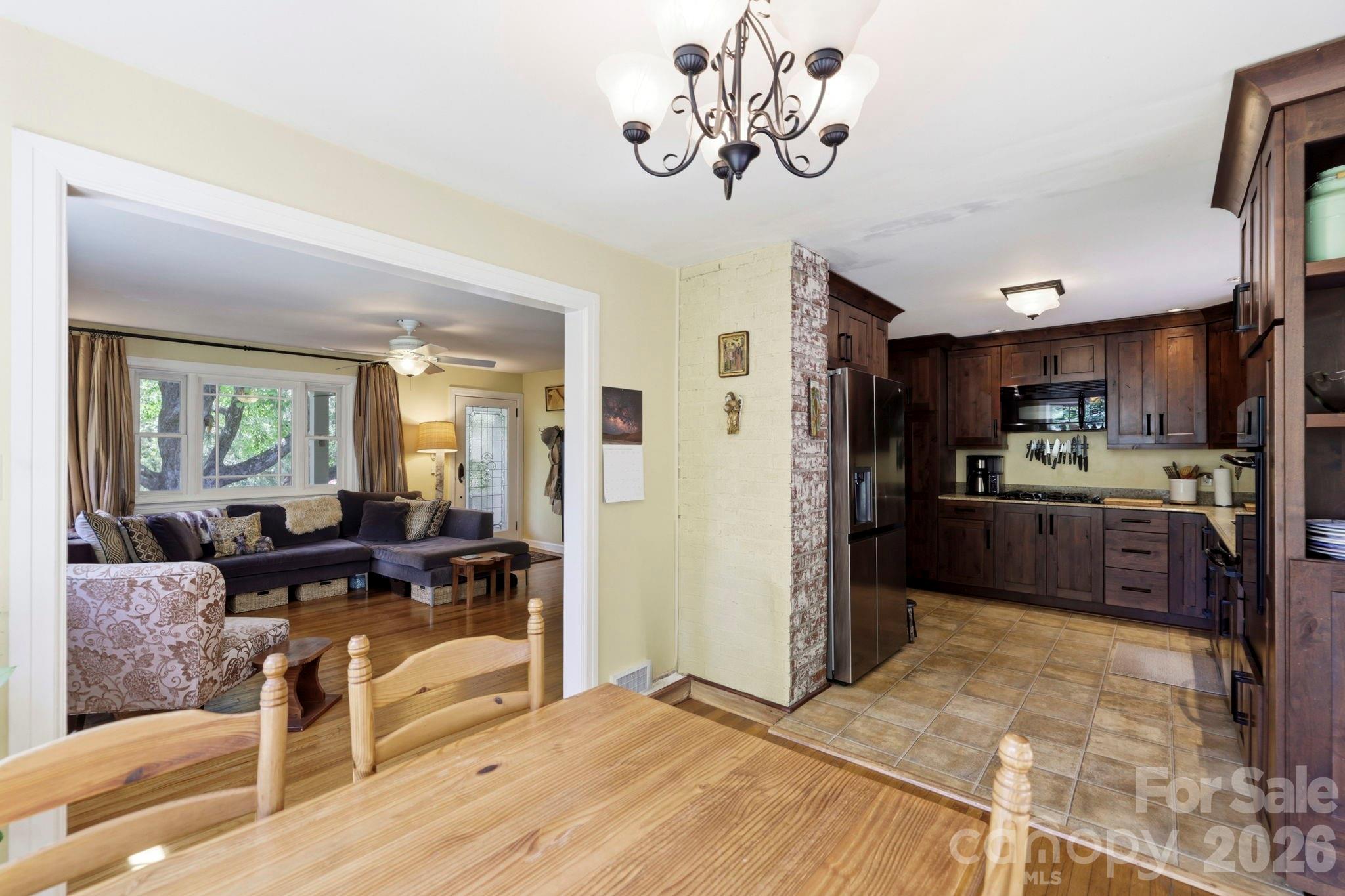 33 Pinecroft Road Property Photo 17