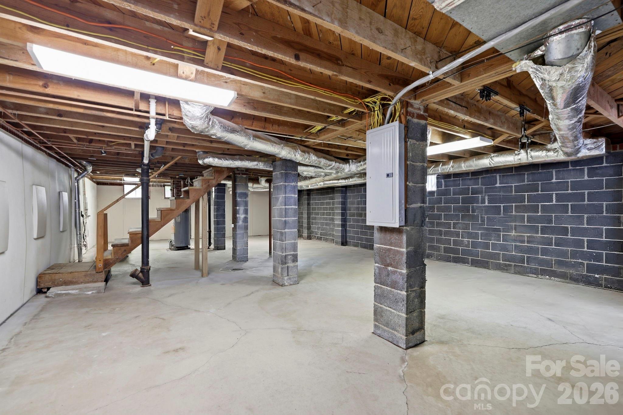 33 Pinecroft Road Property Photo 29