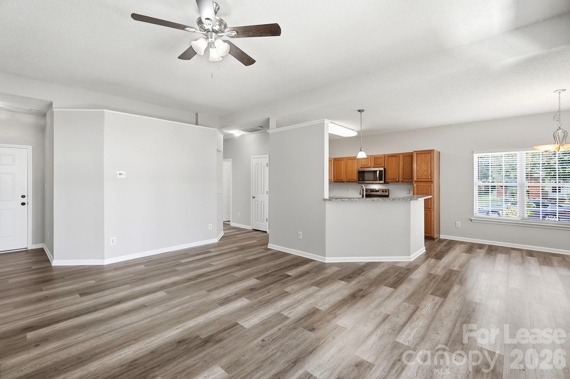 13931 Dingess Road Property Photo 6