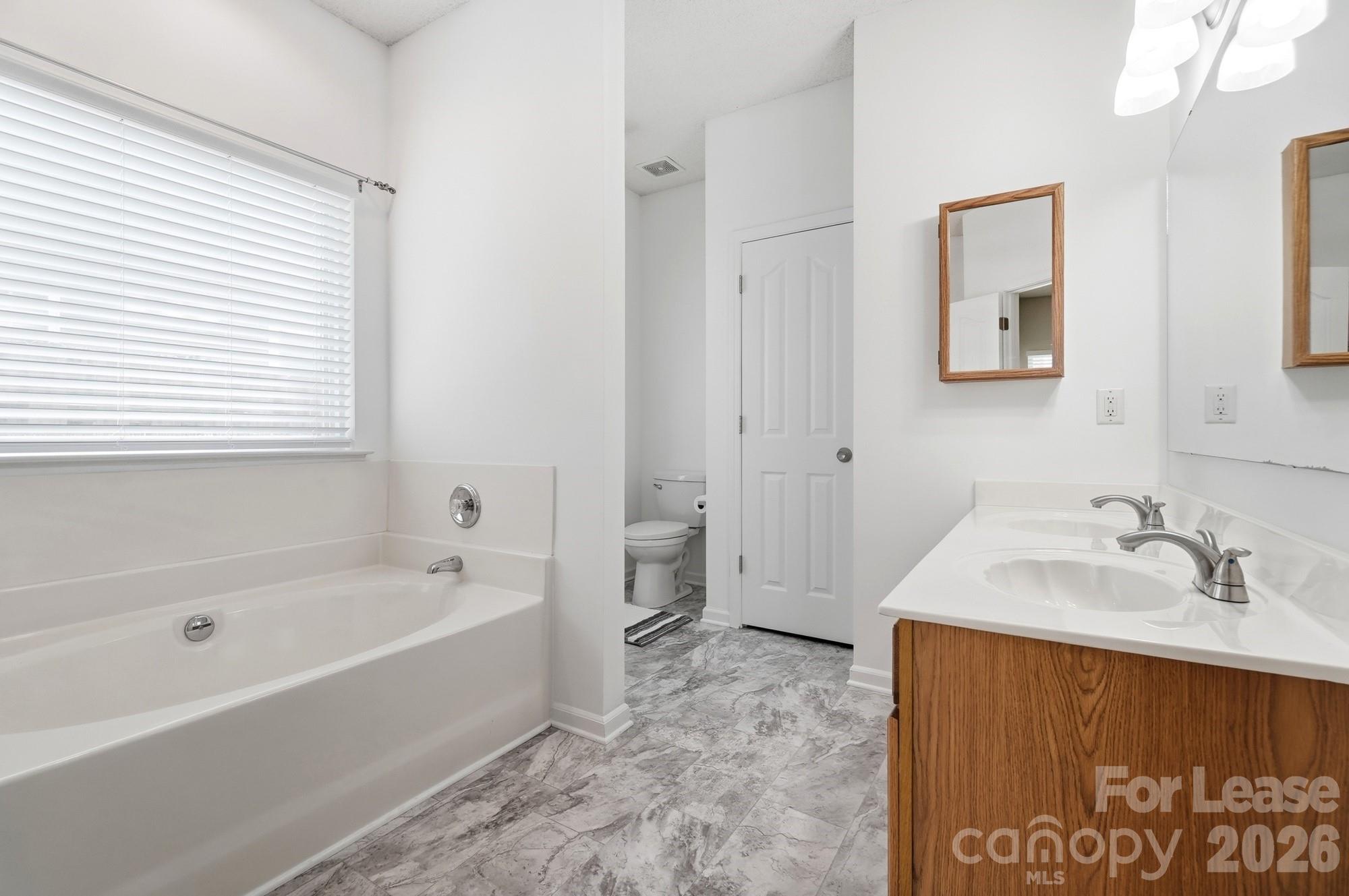 13931 Dingess Road Property Photo 15