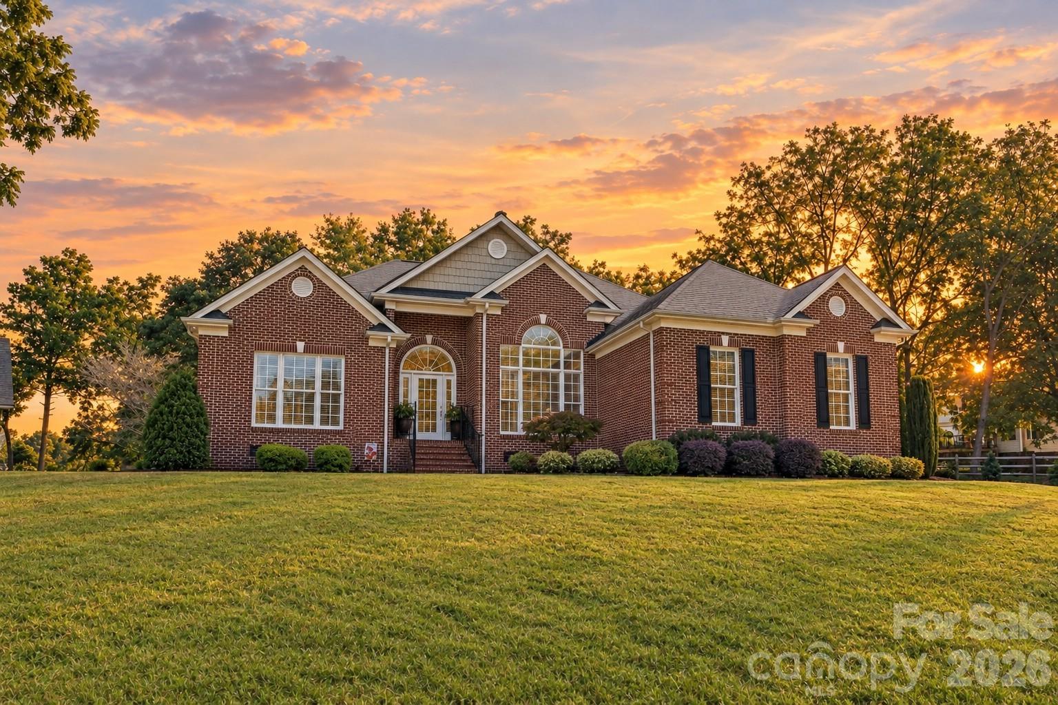 5125 Walnut Grove Court Property Photo 1