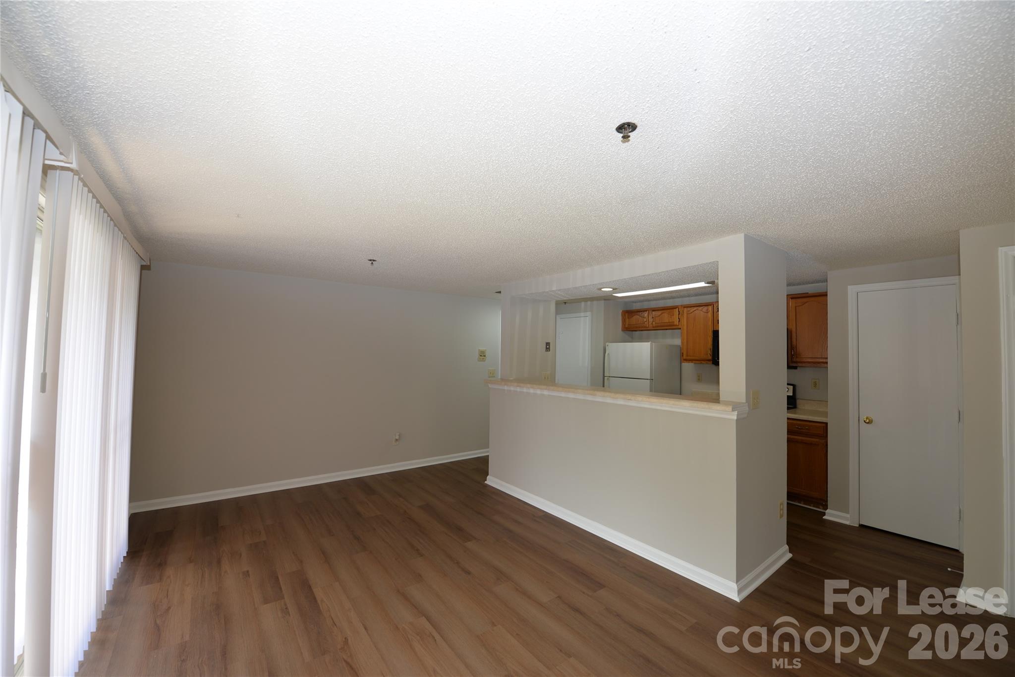 1649 Arlyn Circle Property Photo 6