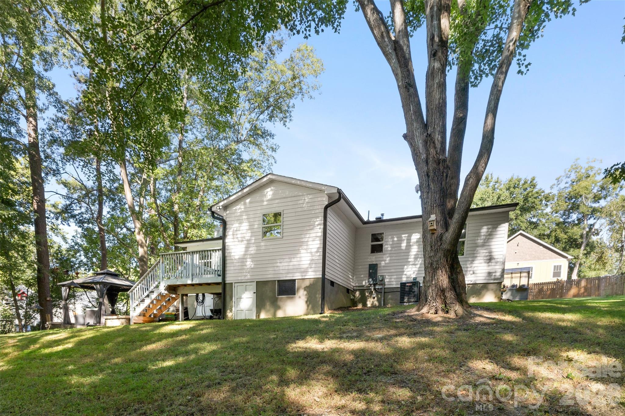 424 Arbor Drive Property Photo 21