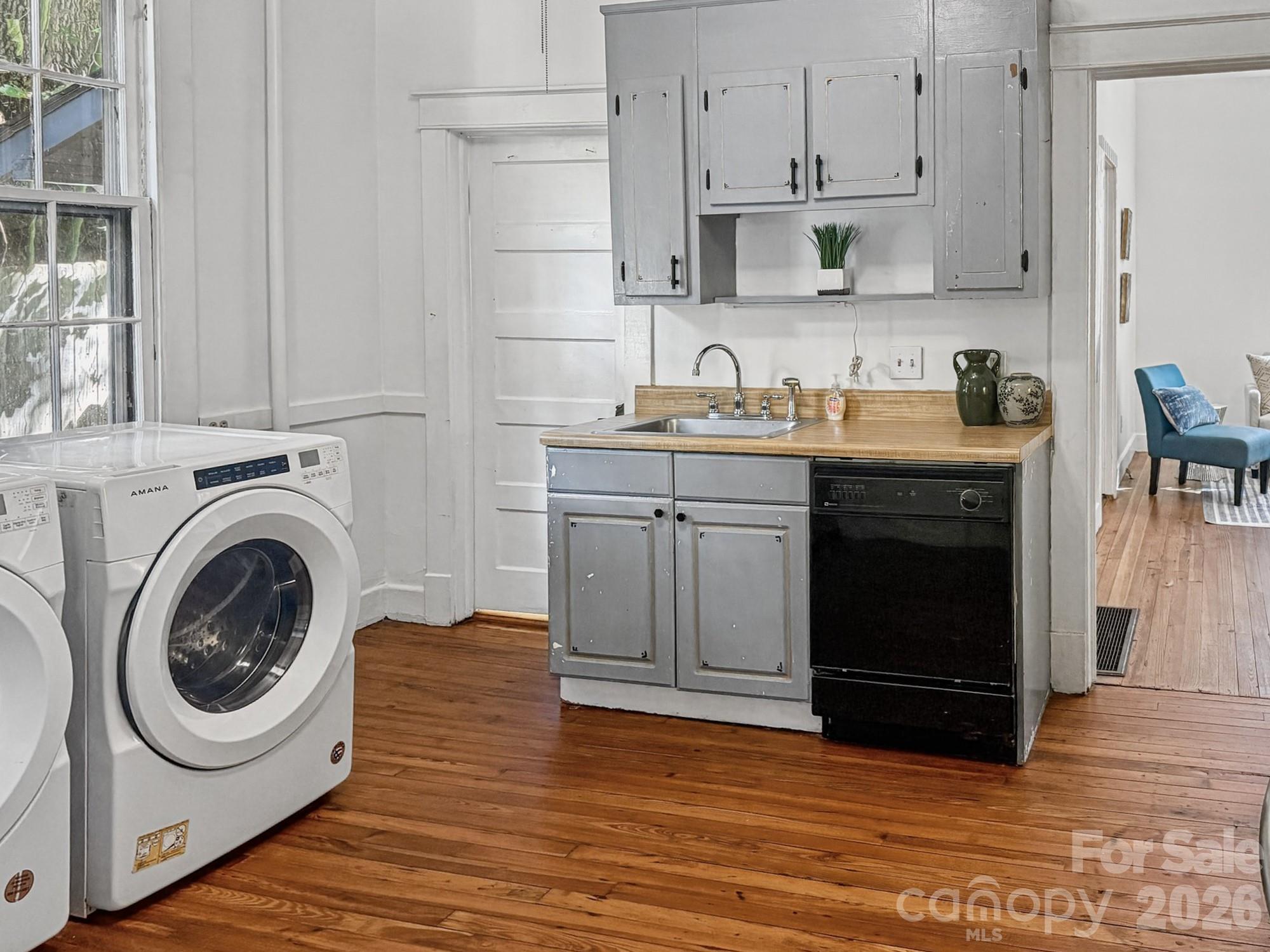 18 Wood Avenue Property Photo 21