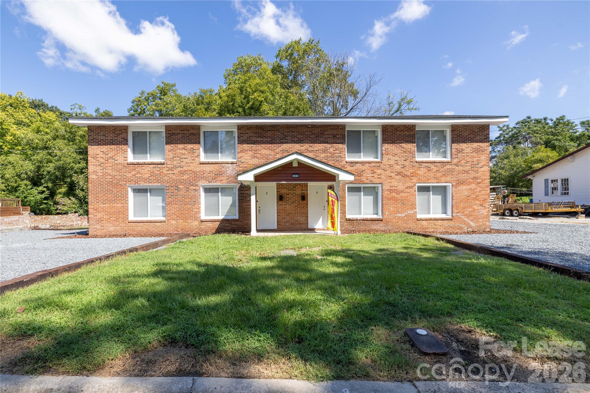 446 W Main Street 4 Property Photo 2