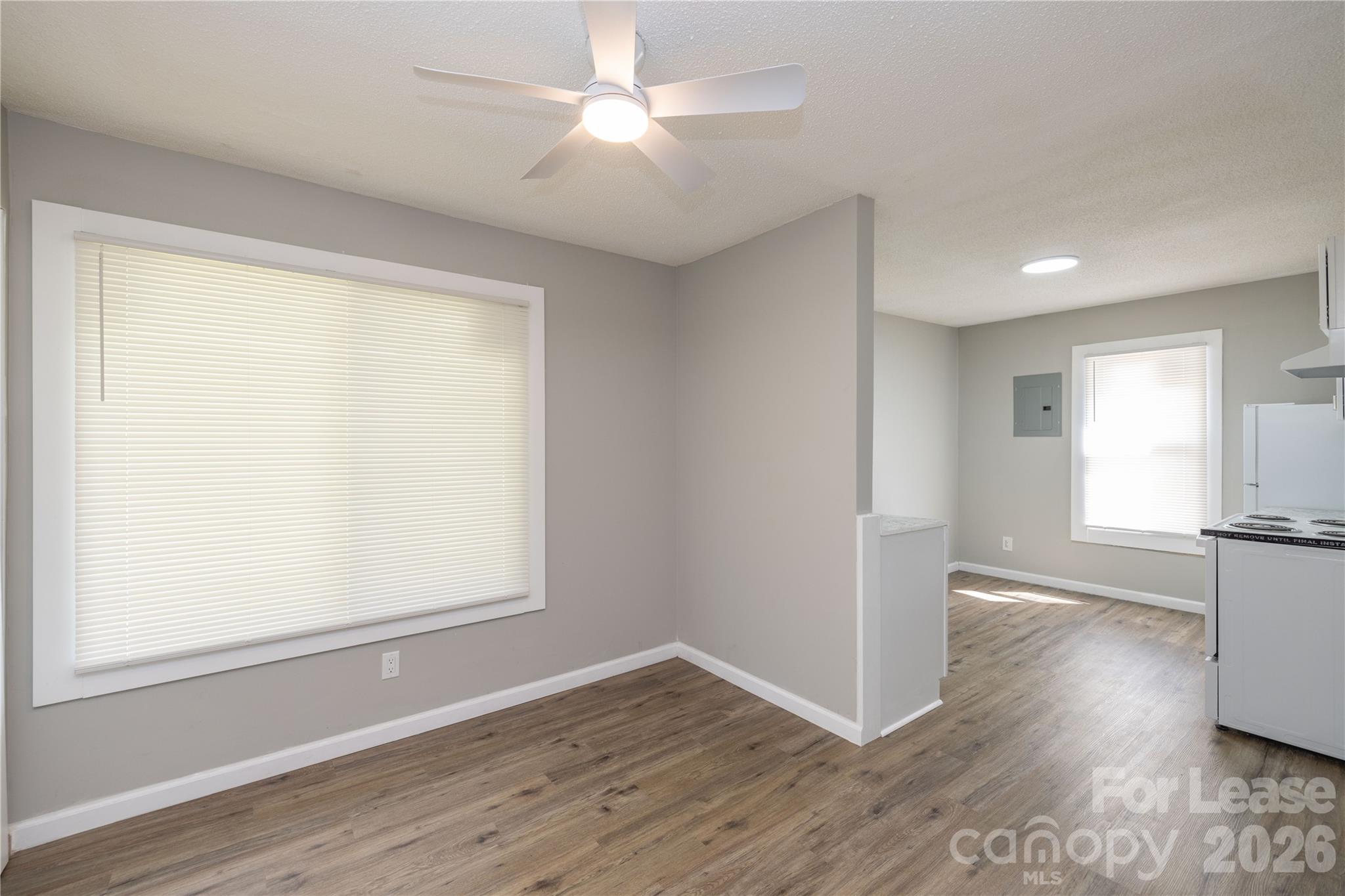 446 W Main Street 4 Property Photo 10