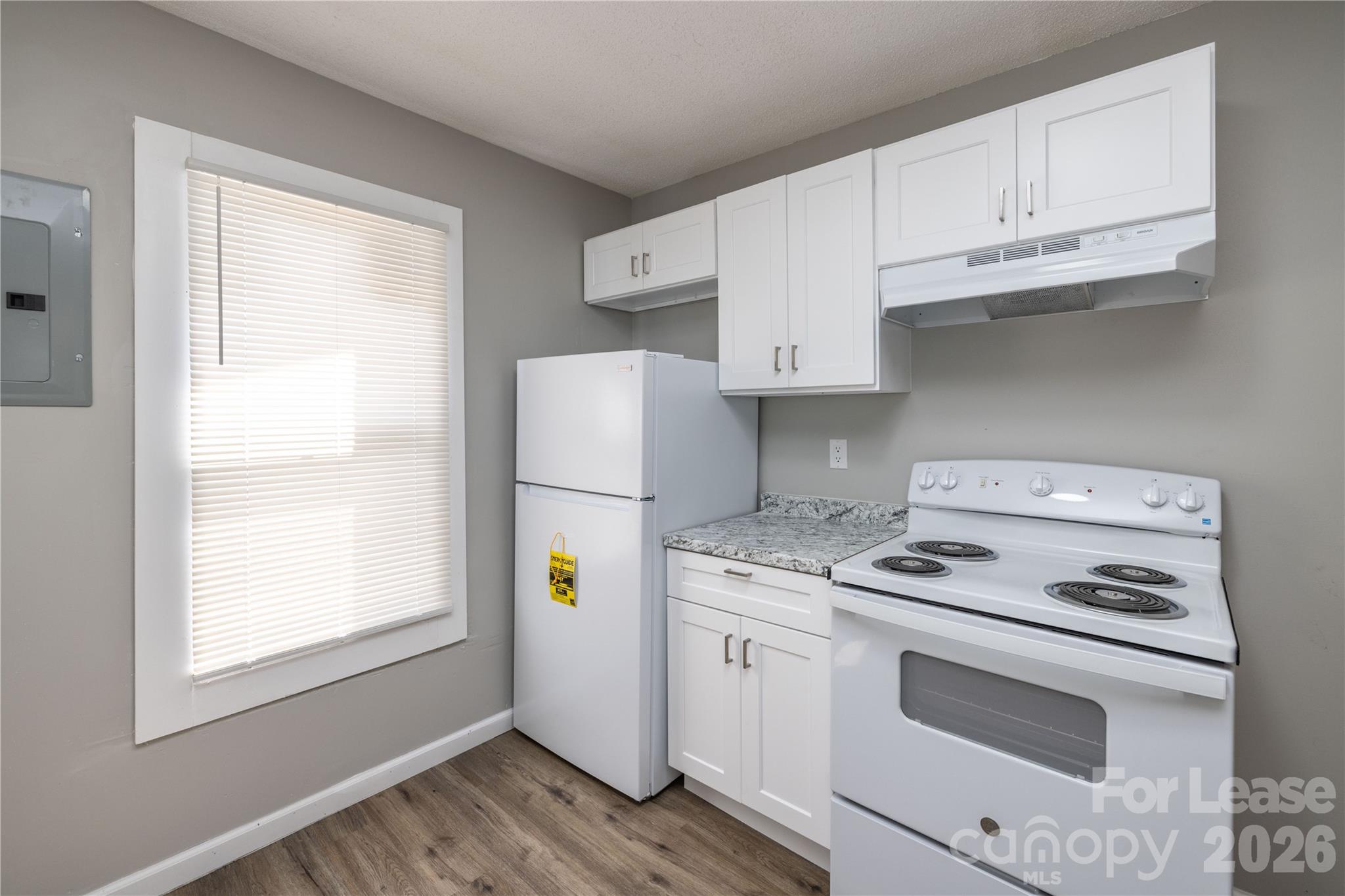 446 W Main Street 4 Property Photo 14