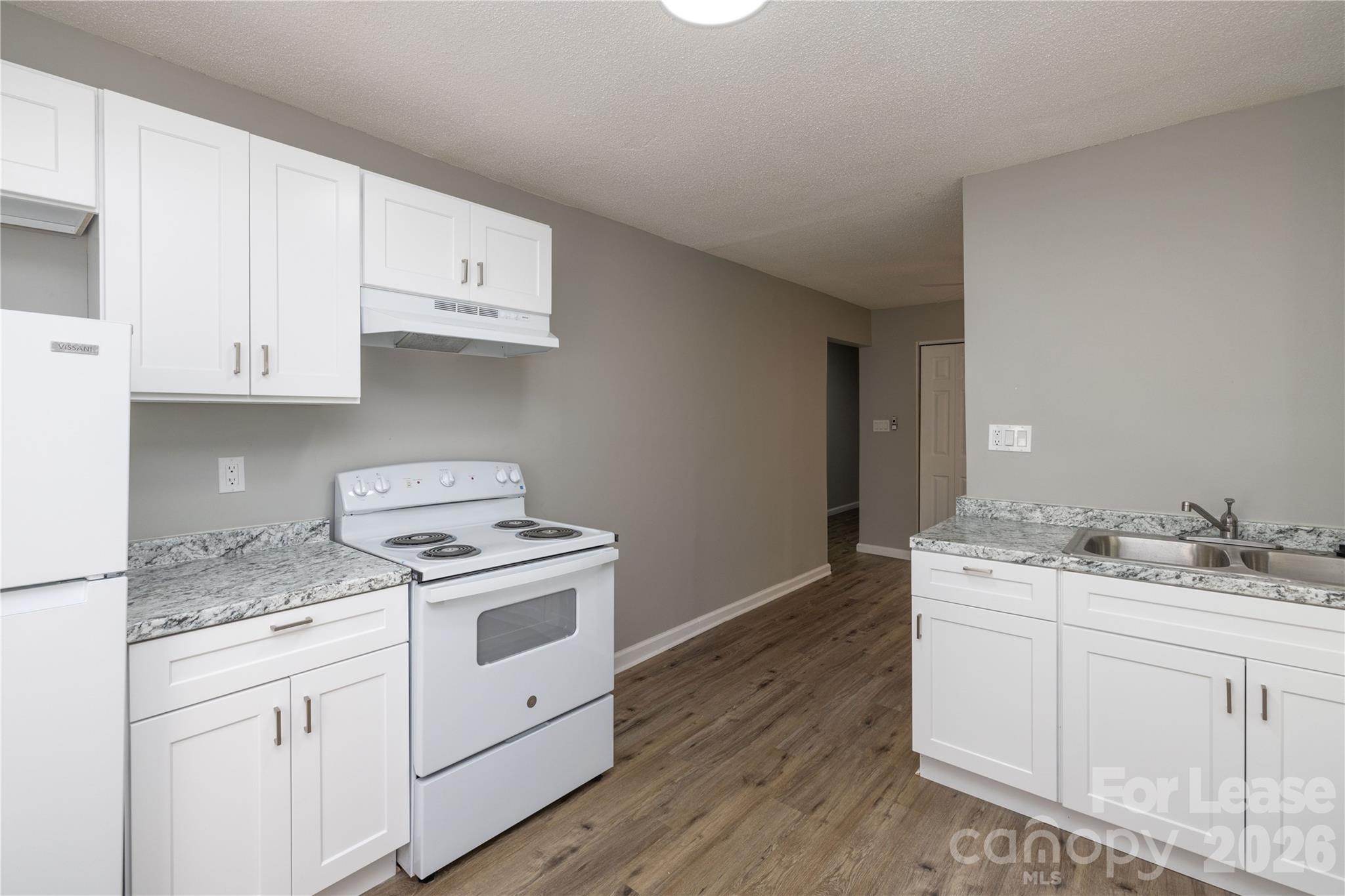 446 W Main Street 4 Property Photo 15