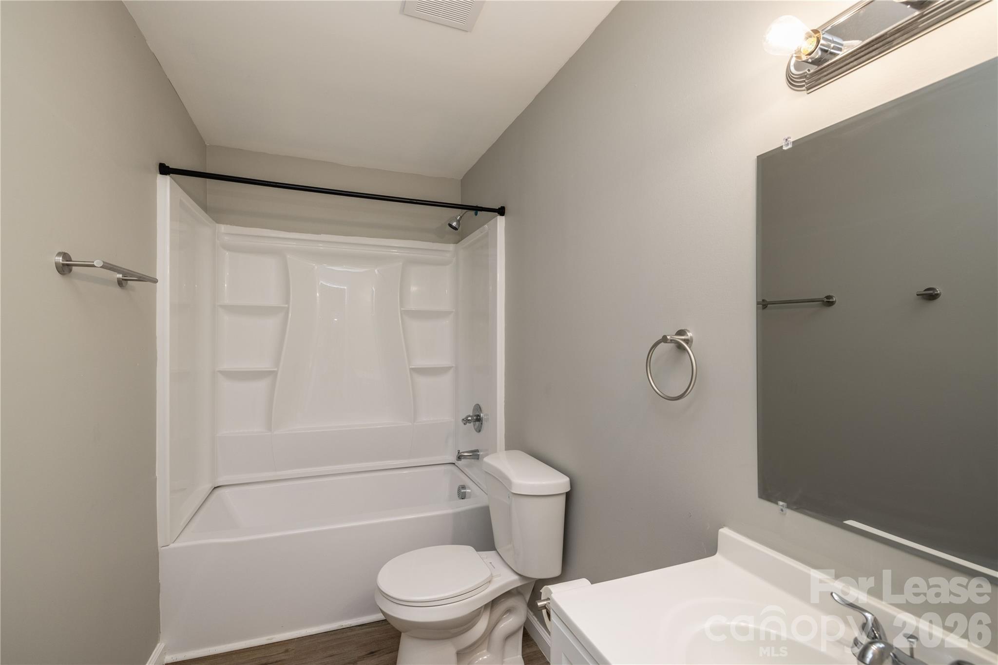 446 W Main Street 4 Property Photo 19