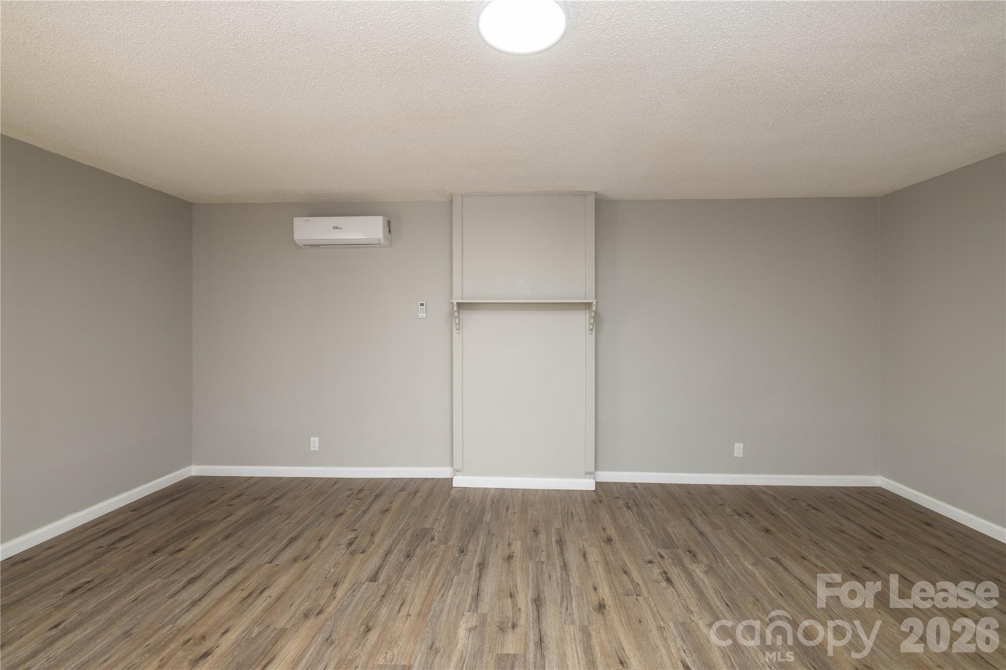 446 W Main Street 4 Property Photo 23