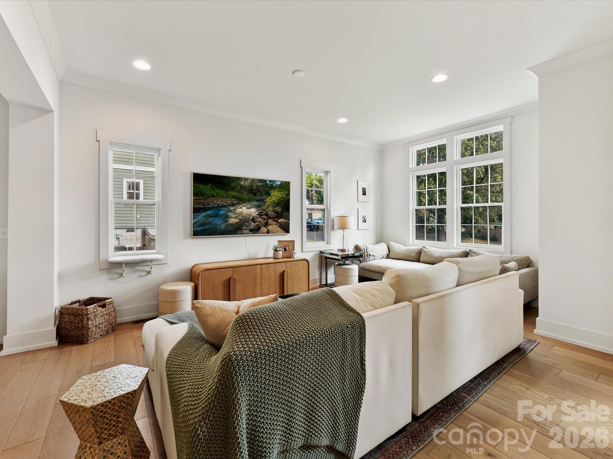 2405 Marlowe Avenue Property Photo 6