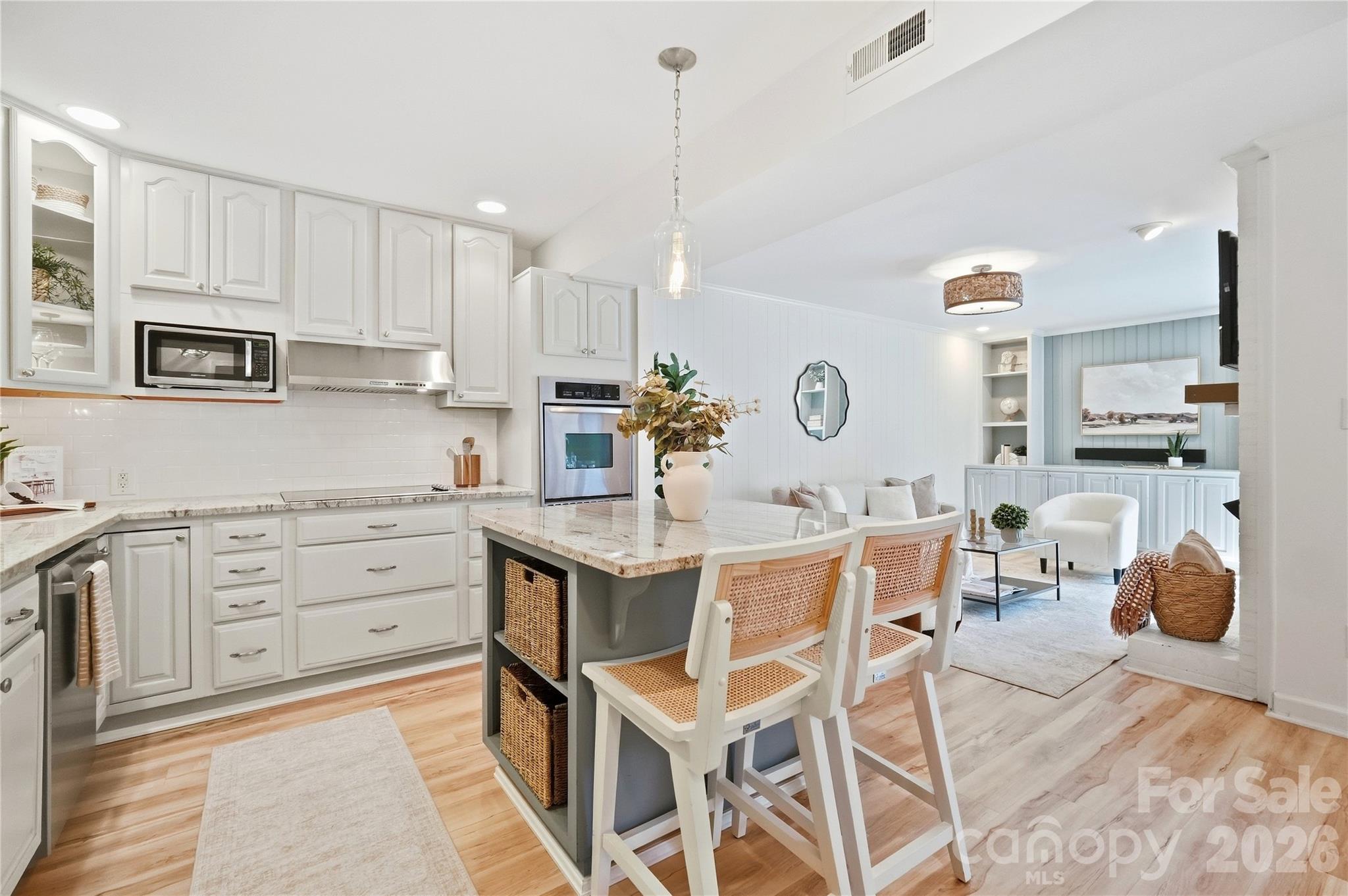 6816 Dumbarton Drive Property Photo 8
