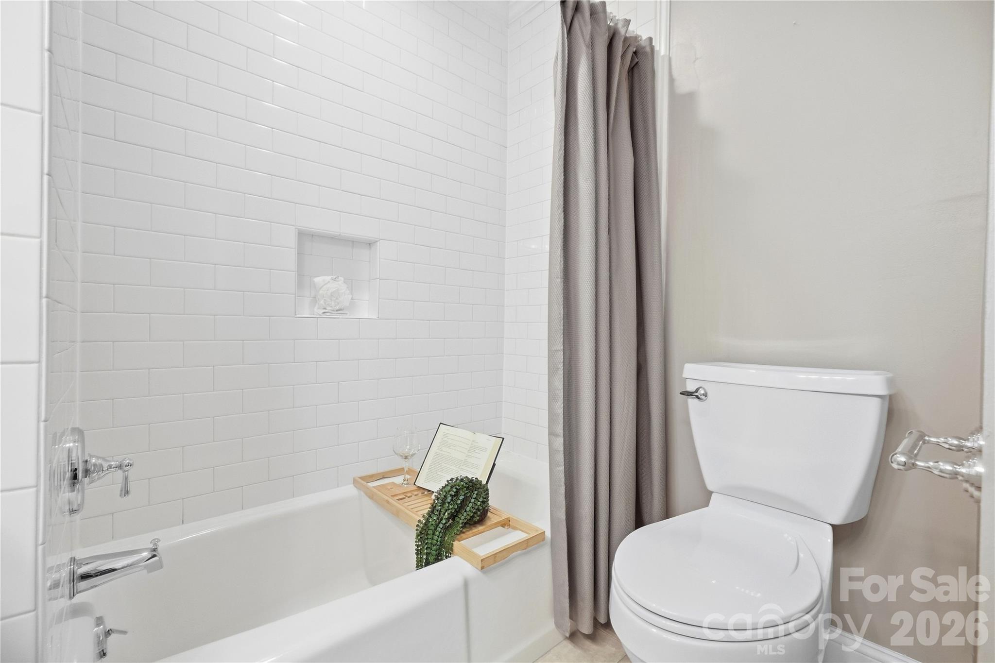 6816 Dumbarton Drive Property Photo 23