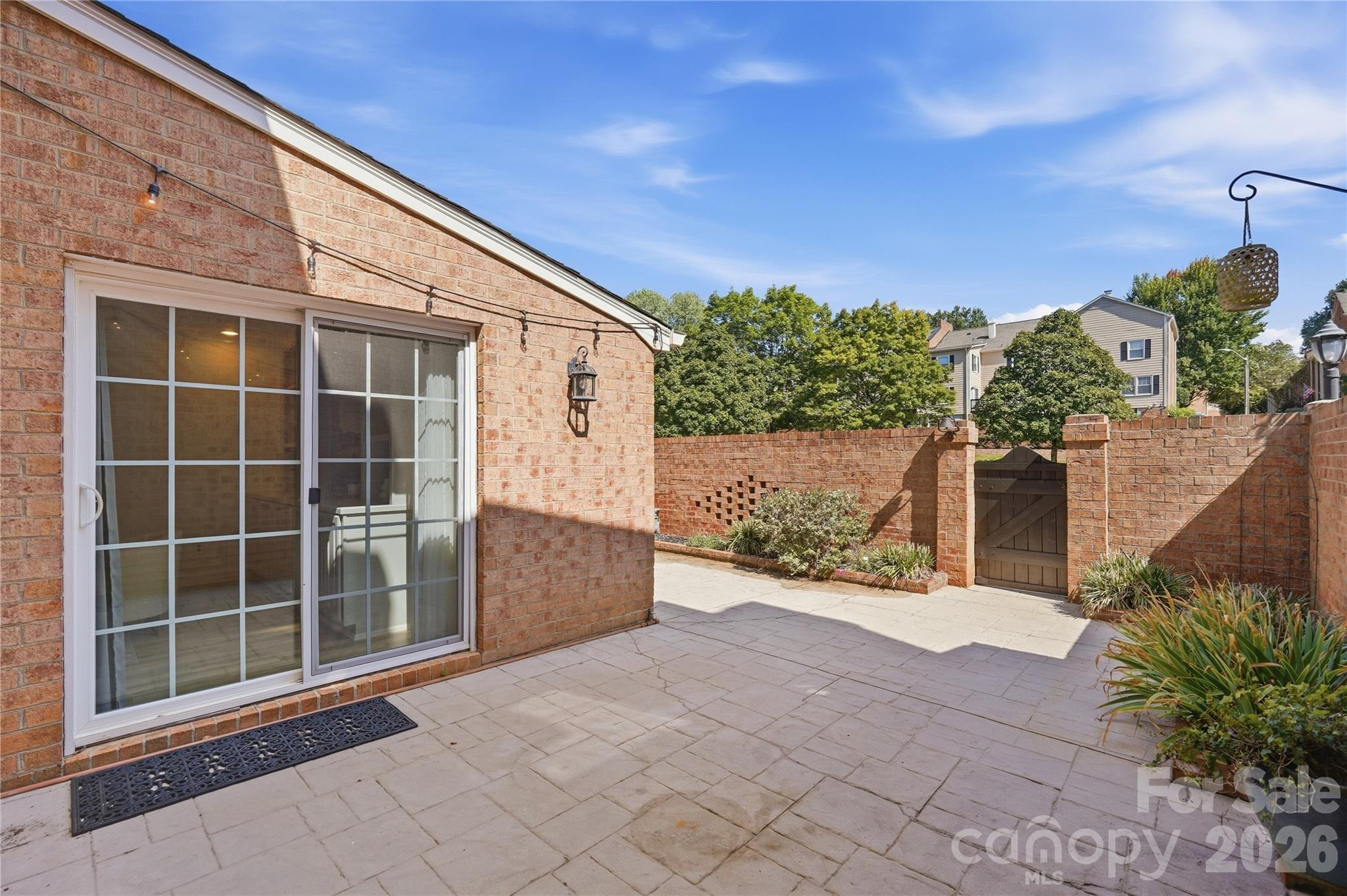 6816 Dumbarton Drive Property Photo 32