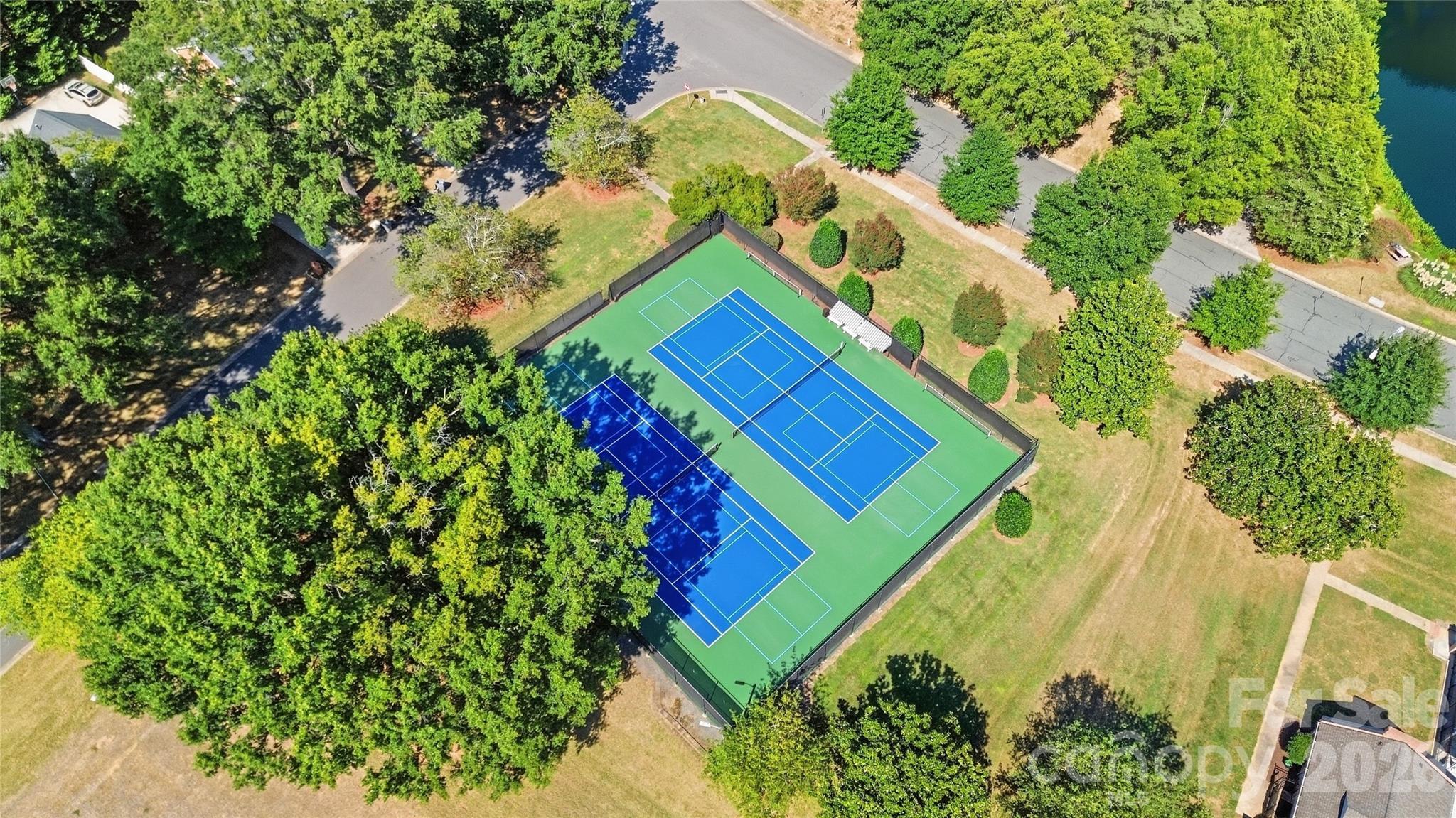 6816 Dumbarton Drive Property Photo 35