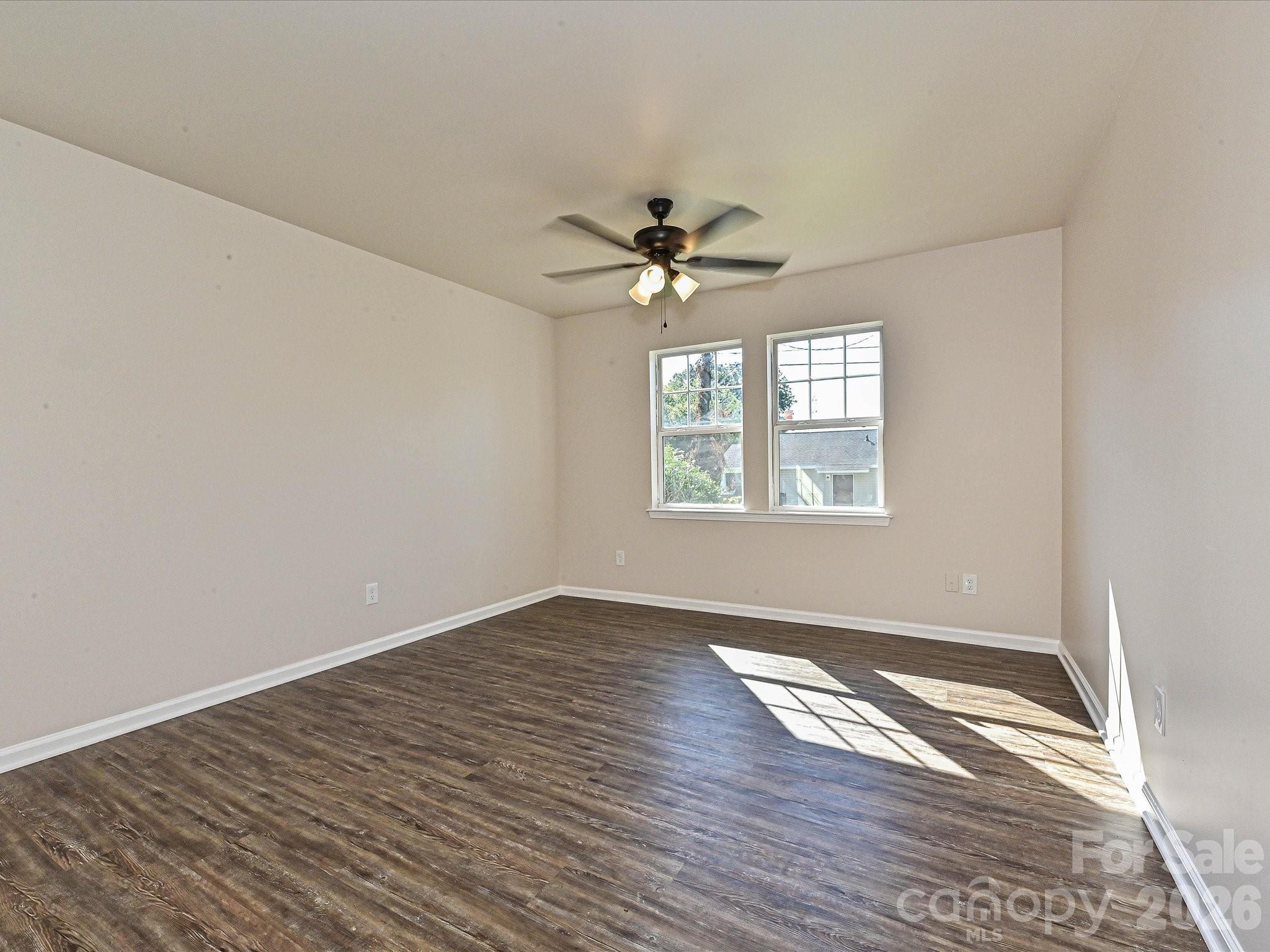 402 Jones Street Property Photo 7