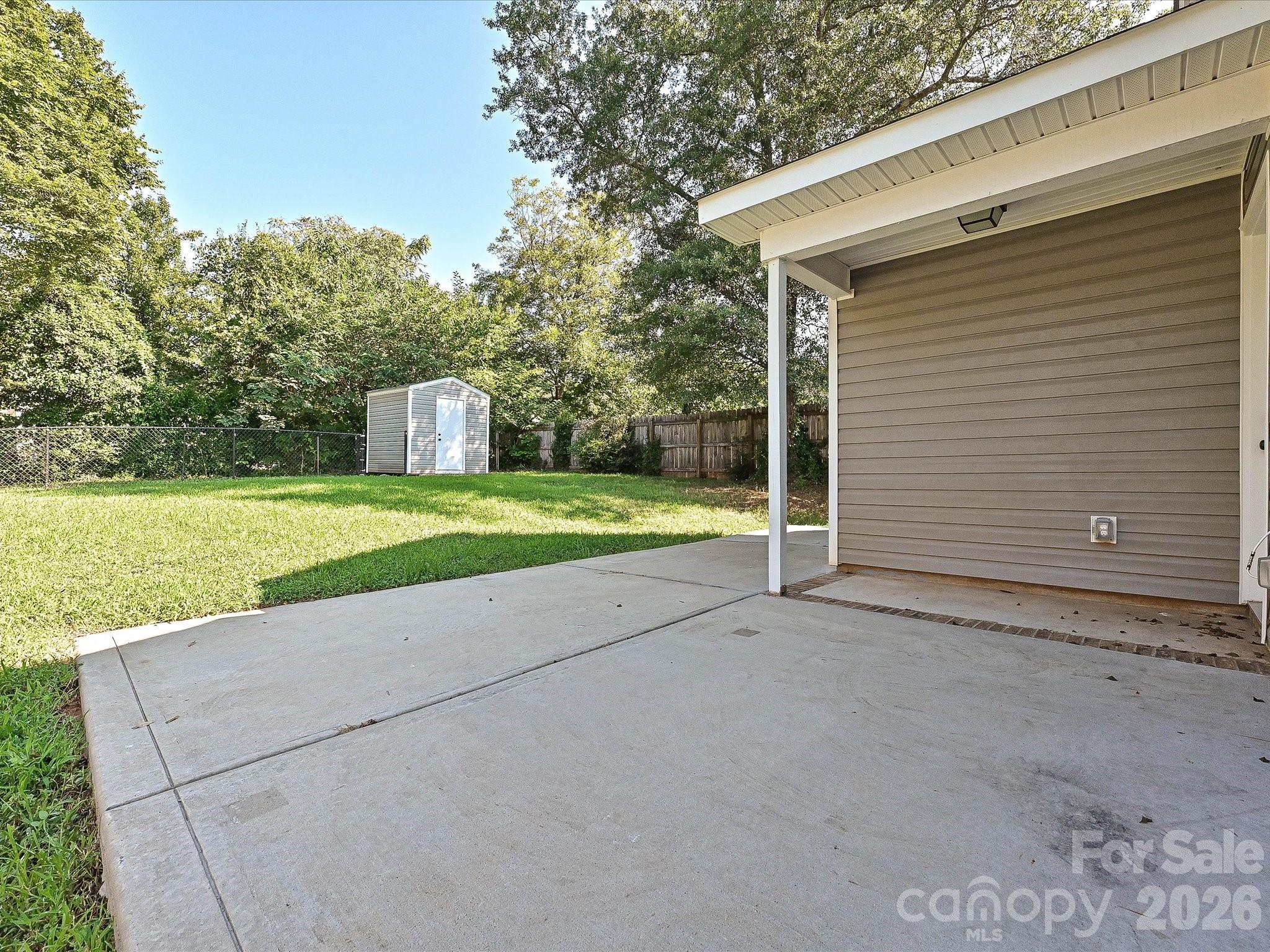 402 Jones Street Property Photo 26