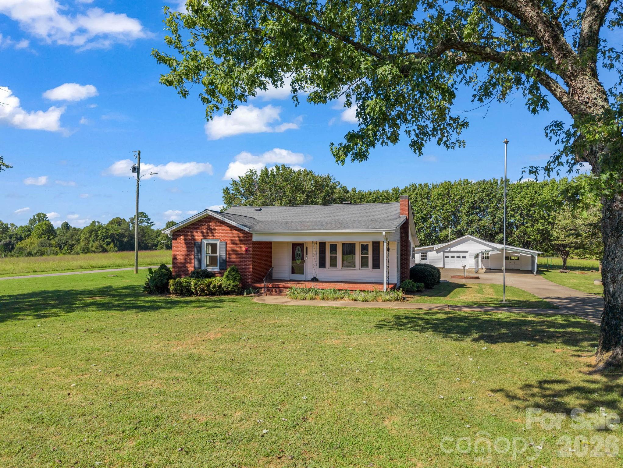 495 Tiney Road Property Photo 1