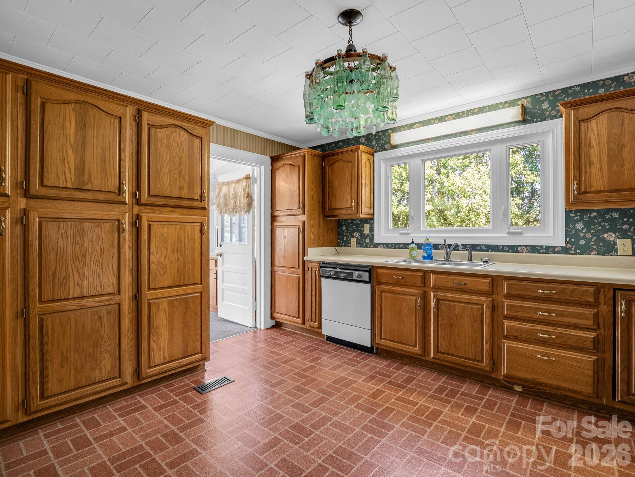 495 Tiney Road Property Photo 12