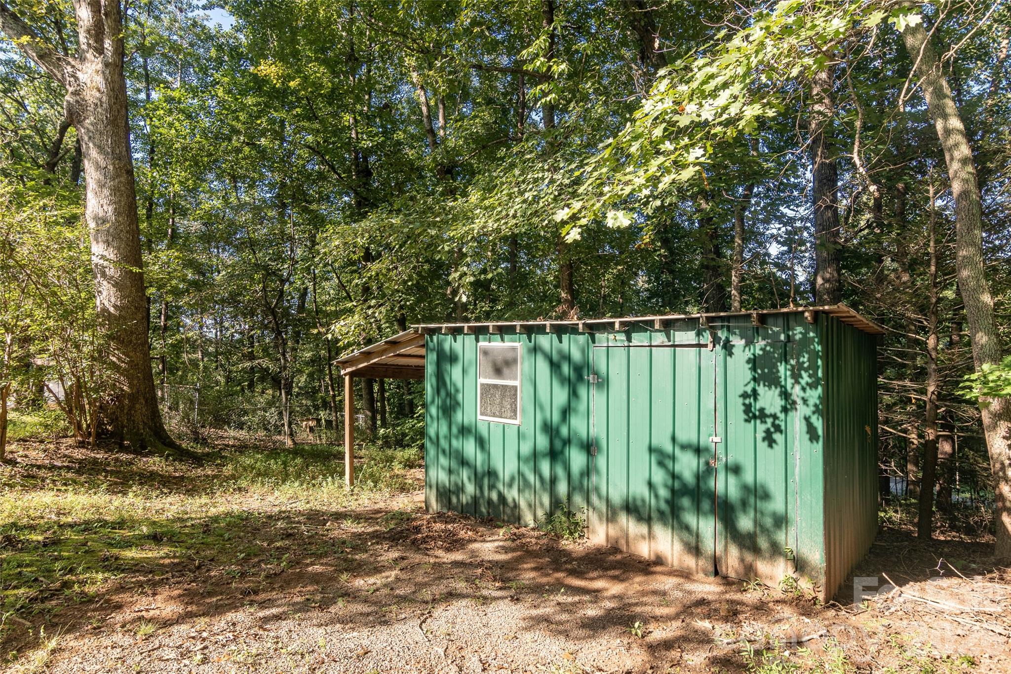 235 Landis Road Property Photo 6