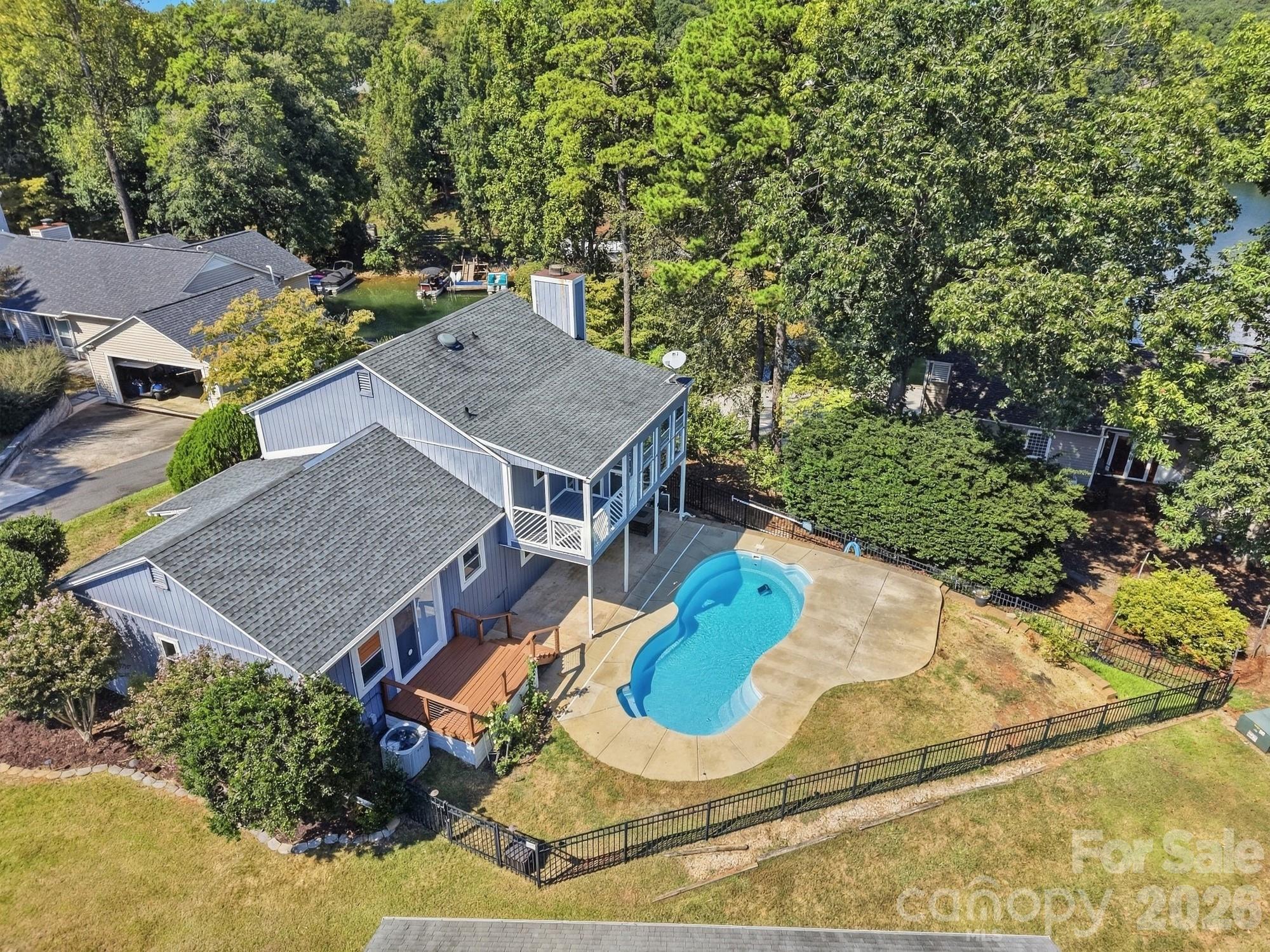 3022 Point Clear Drive Property Photo 1