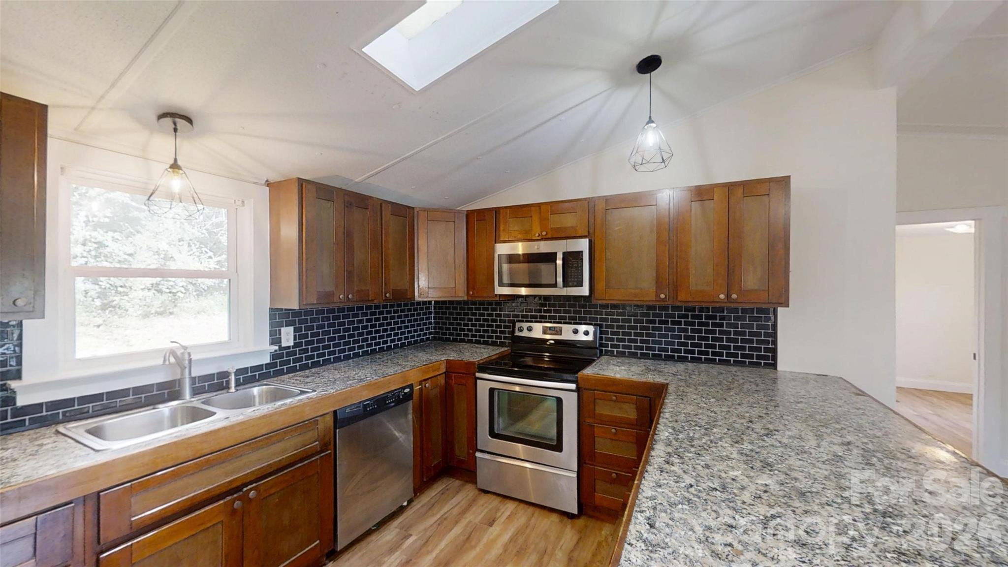 7 Fieldtop Lane Property Photo 9