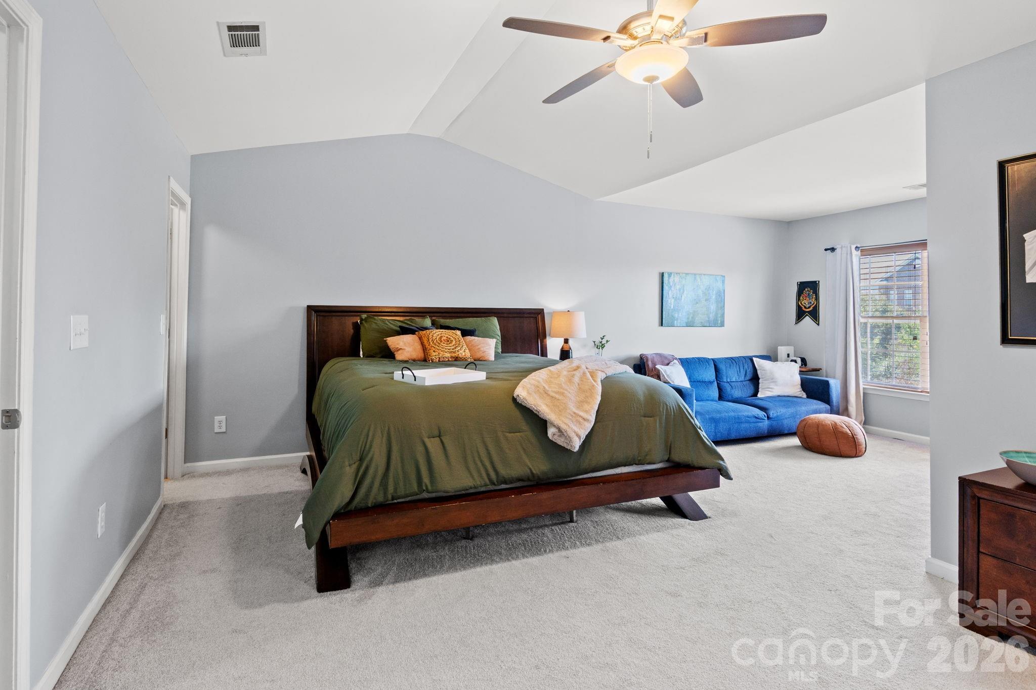 9810 Kings Parade Boulevard Property Photo 19