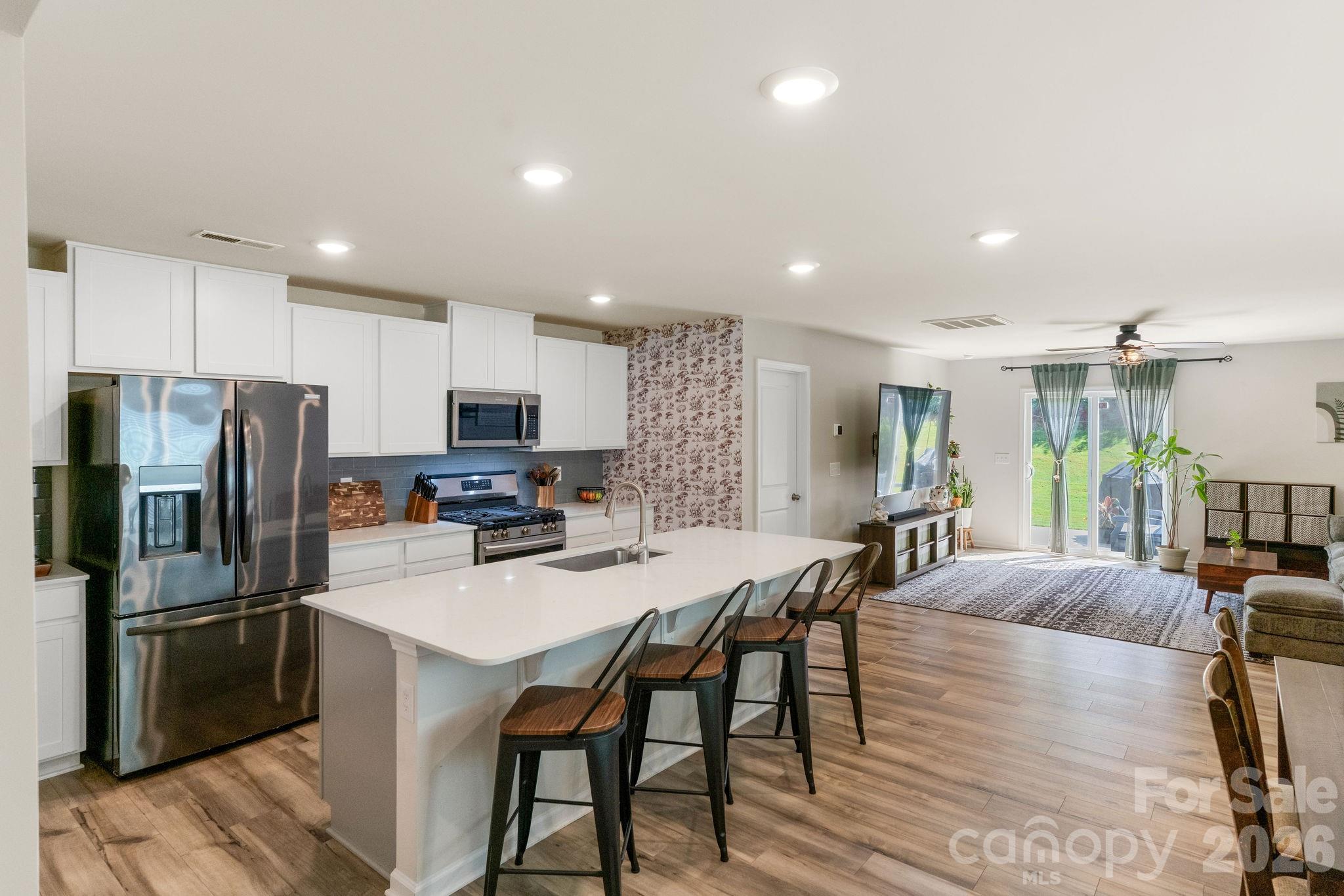 182 Brentwood Drive Property Photo 4