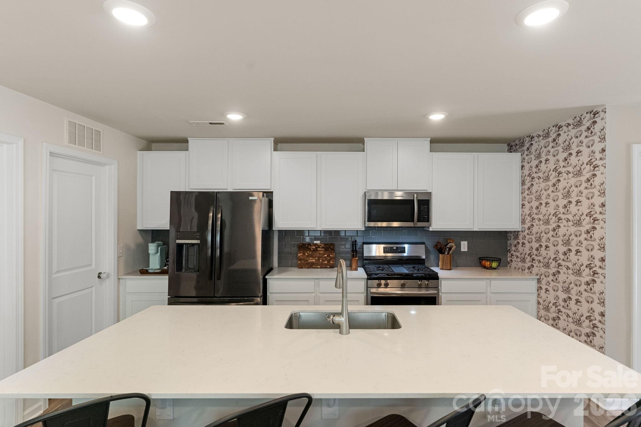 182 Brentwood Drive Property Photo 17