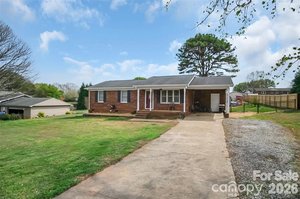 106 Clearview Drive Property Photo 3