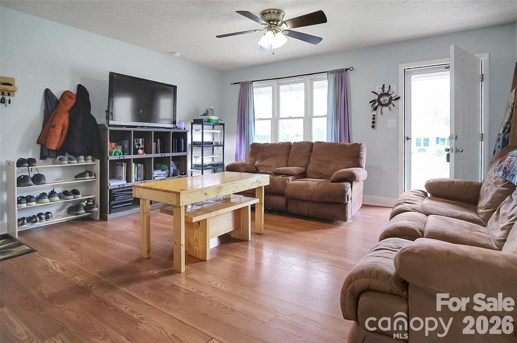 106 Clearview Drive Property Photo 7