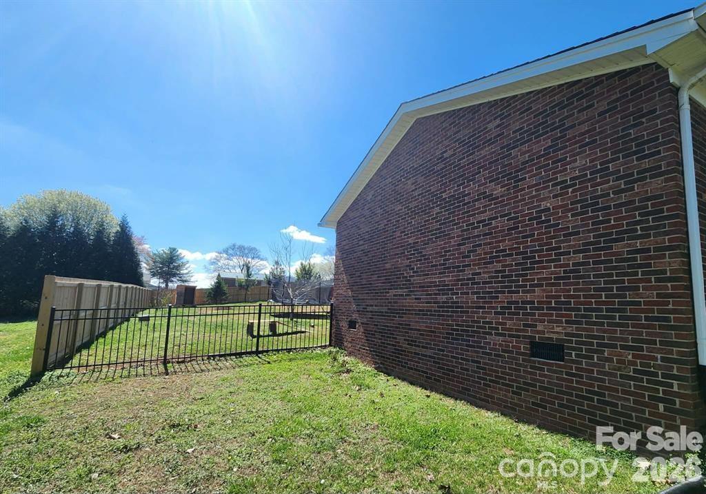 106 Clearview Drive Property Photo 18