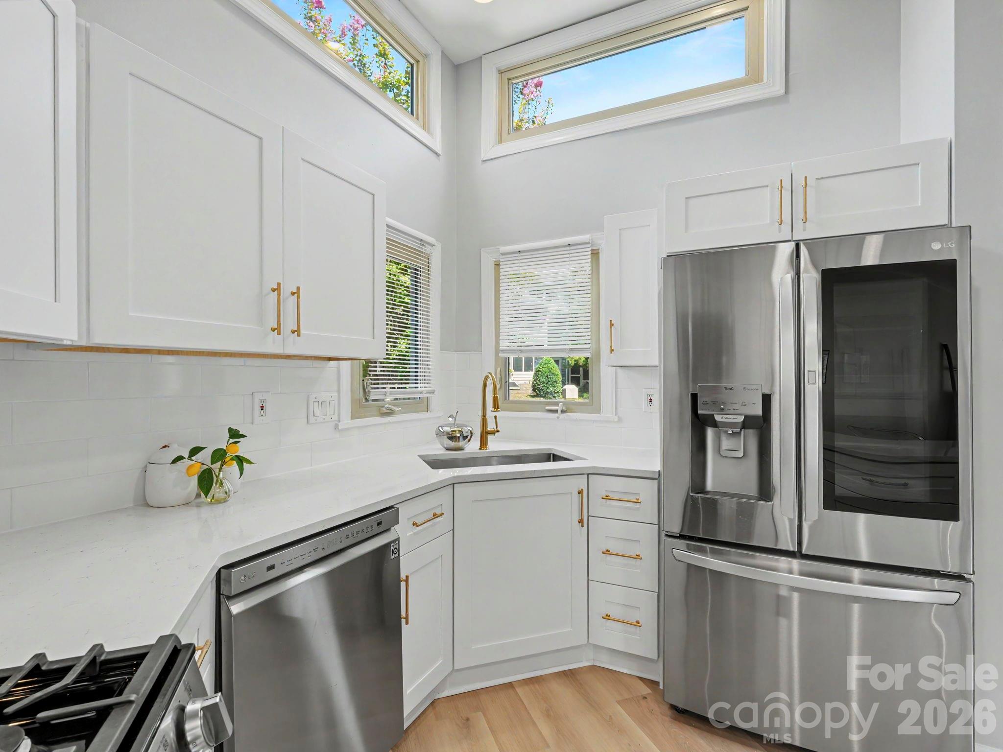 14546 Waterside Drive Property Photo 4