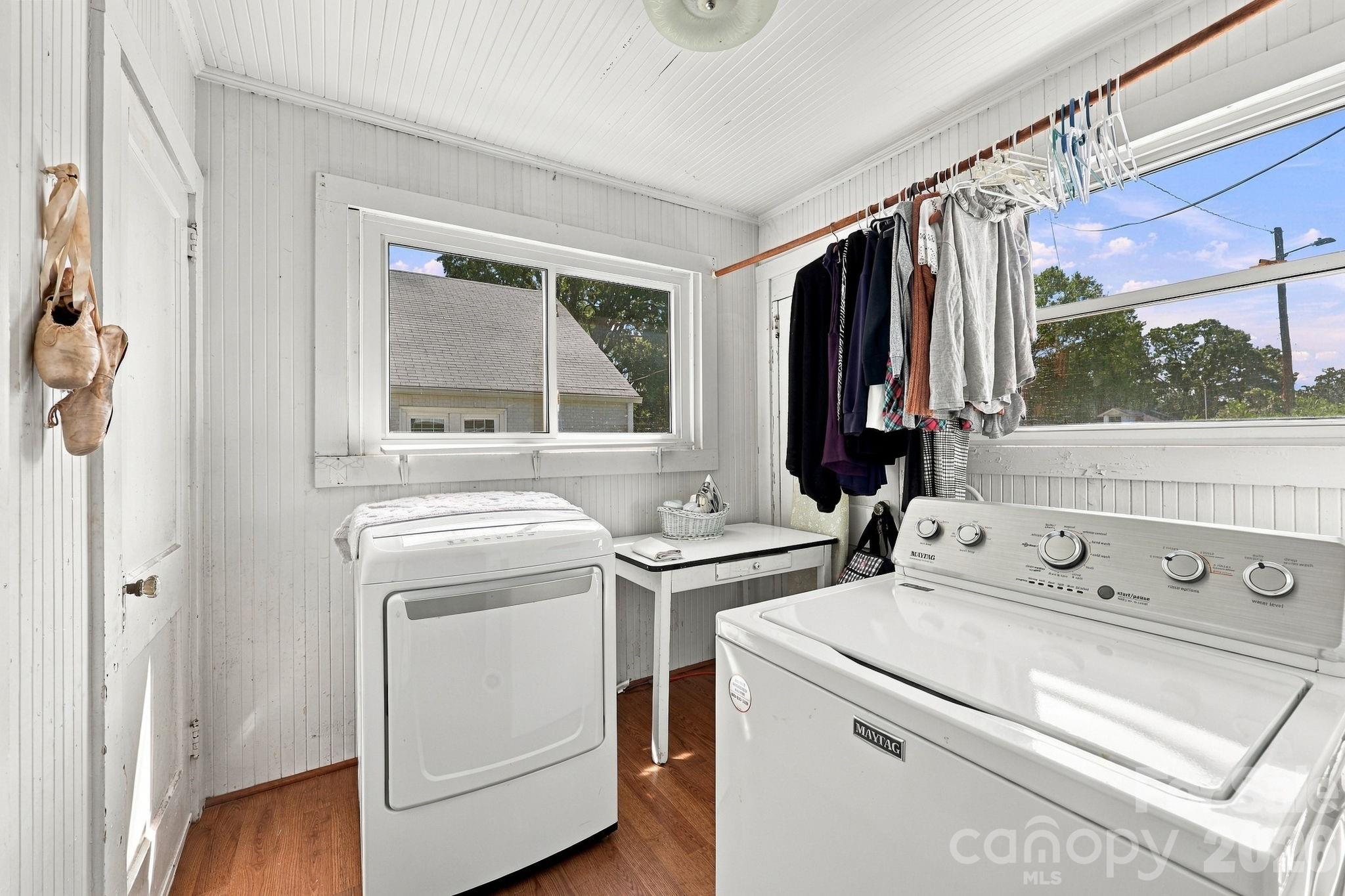 1200 Central Drive Property Photo 11