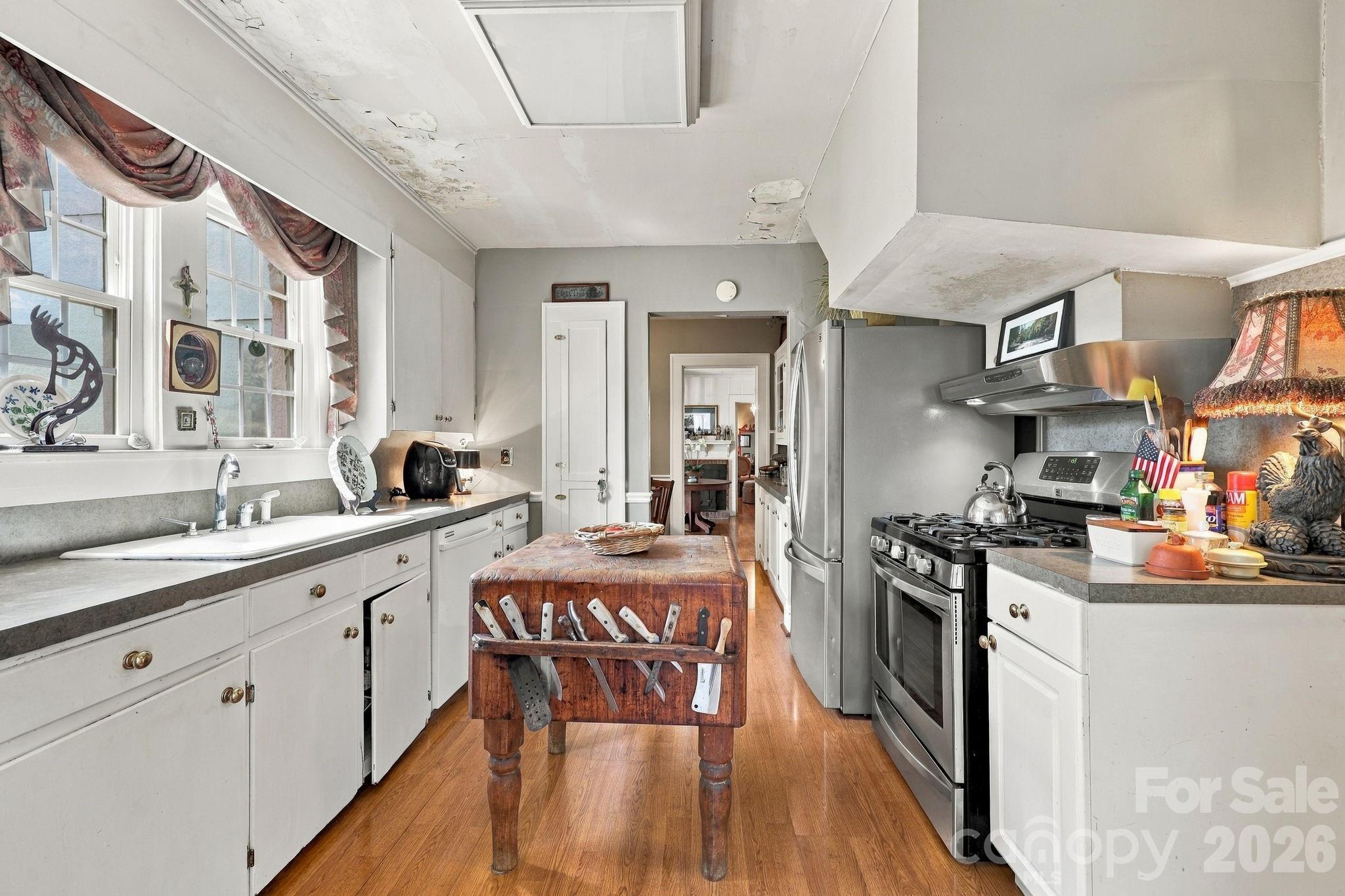 1200 Central Drive Property Photo 18