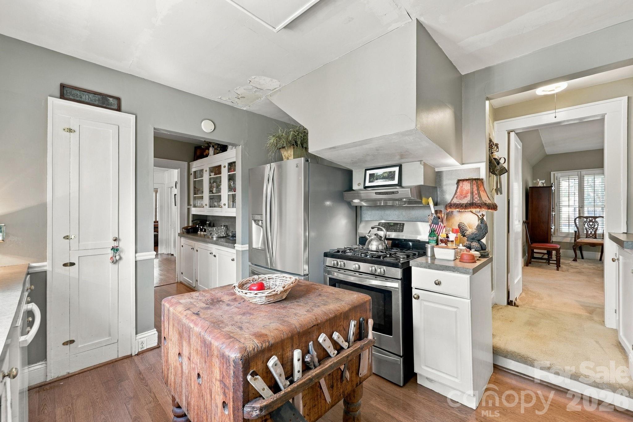 1200 Central Drive Property Photo 19