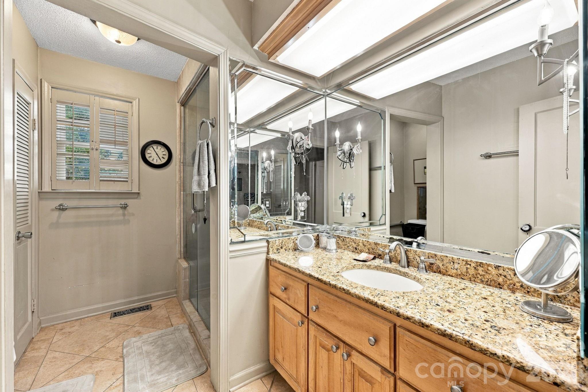 1200 Central Drive Property Photo 23