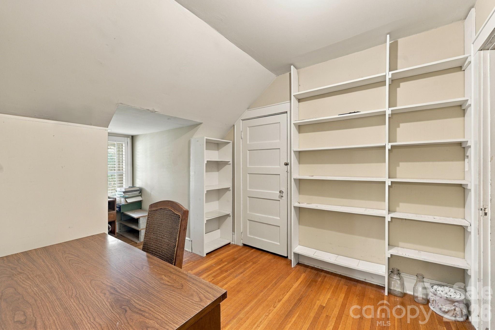 1200 Central Drive Property Photo 27