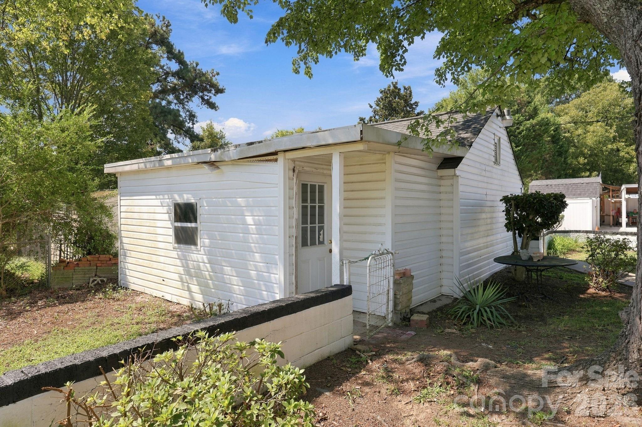 1200 Central Drive Property Photo 37