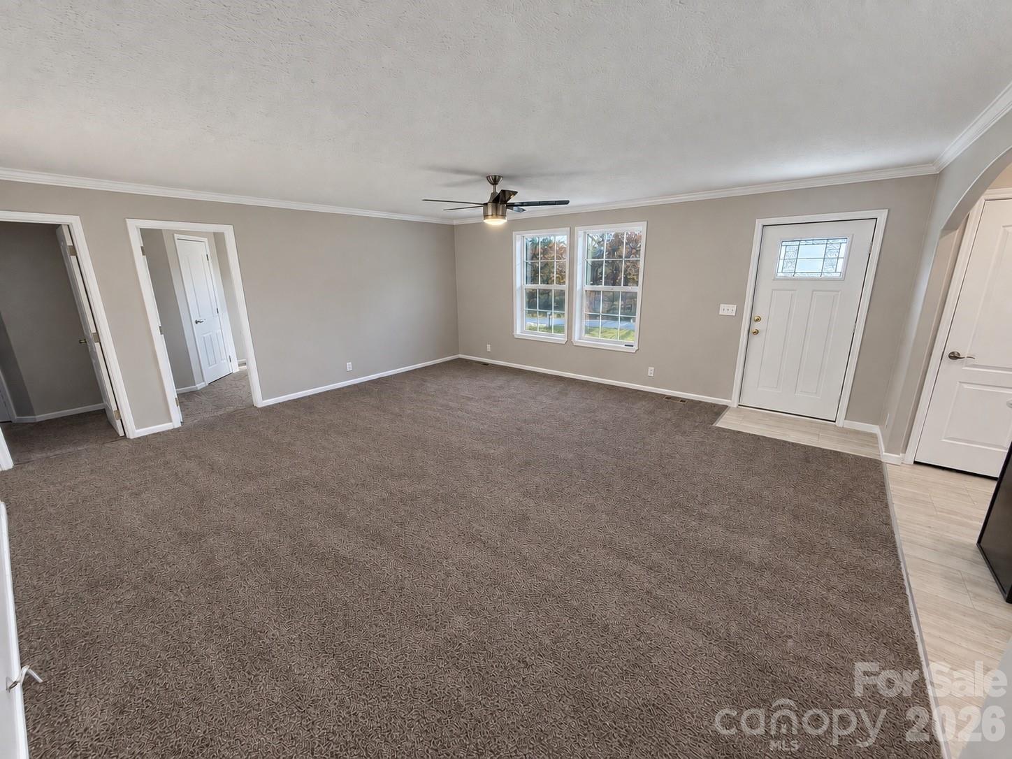 5217 Canterbury Drive Property Photo 6