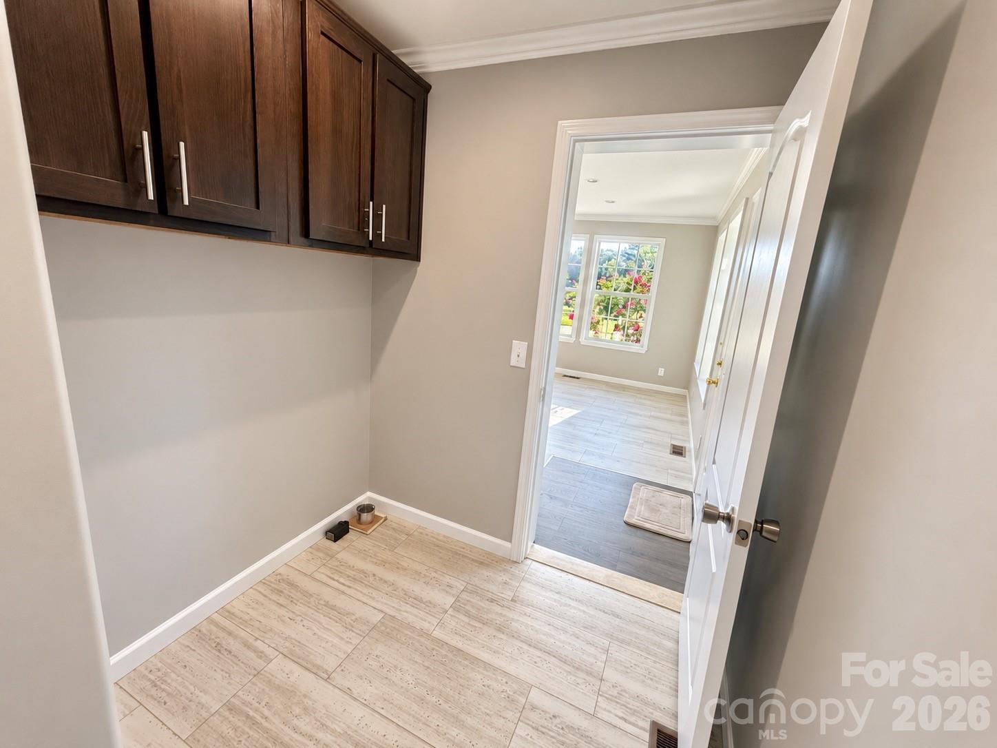 5217 Canterbury Drive Property Photo 11