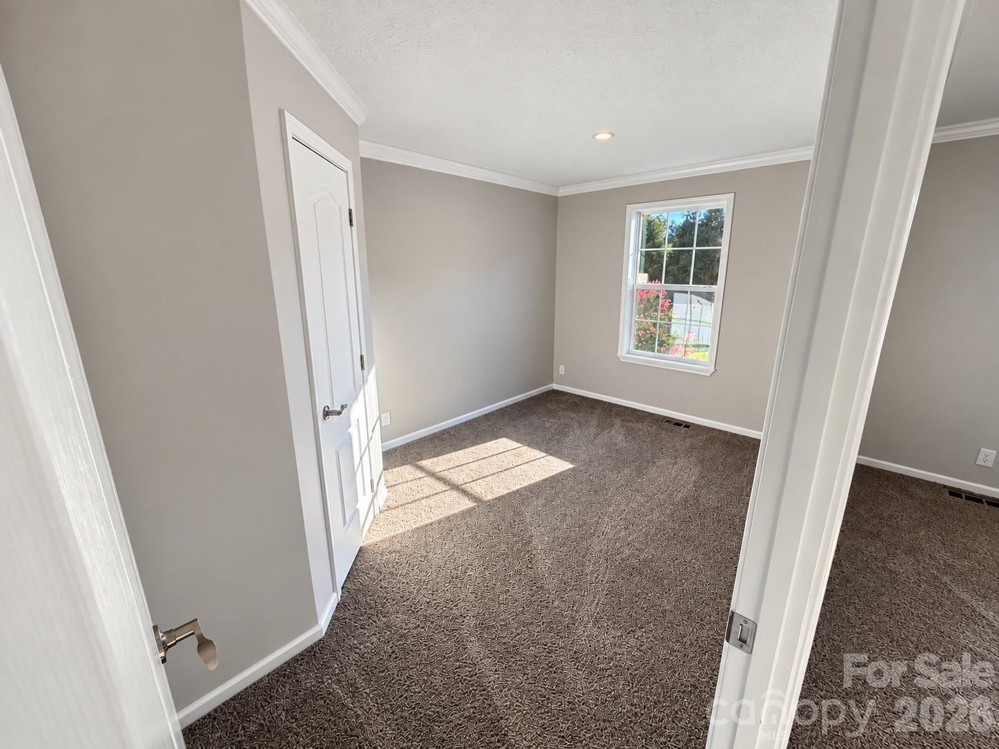 5217 Canterbury Drive Property Photo 18