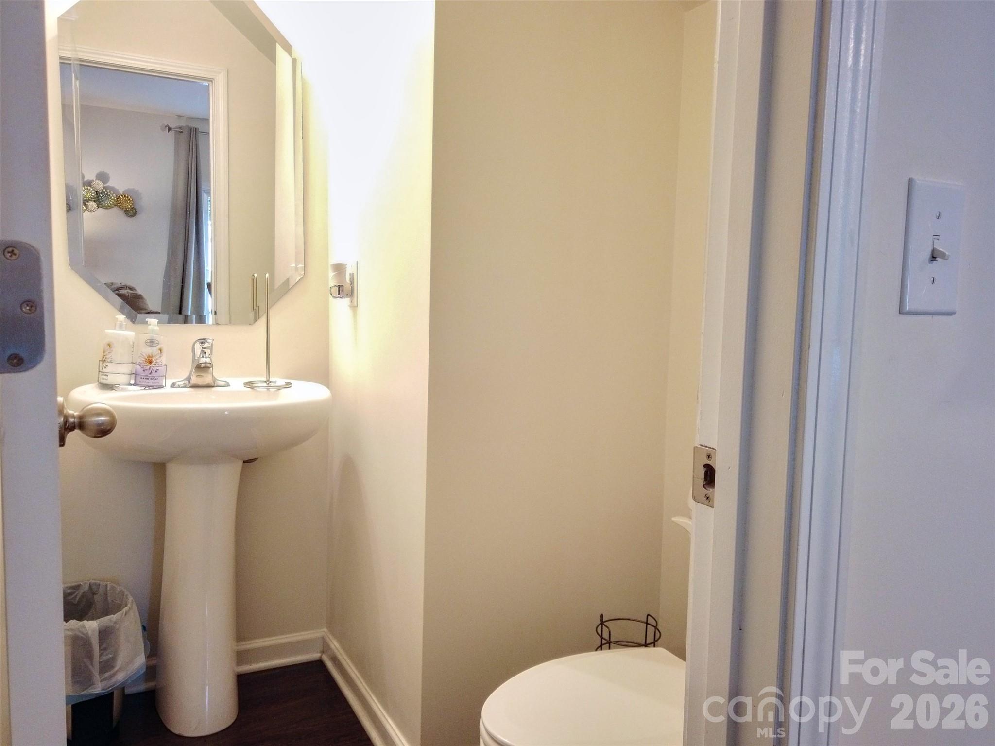 113 Meadow Stream Drive Property Photo 16