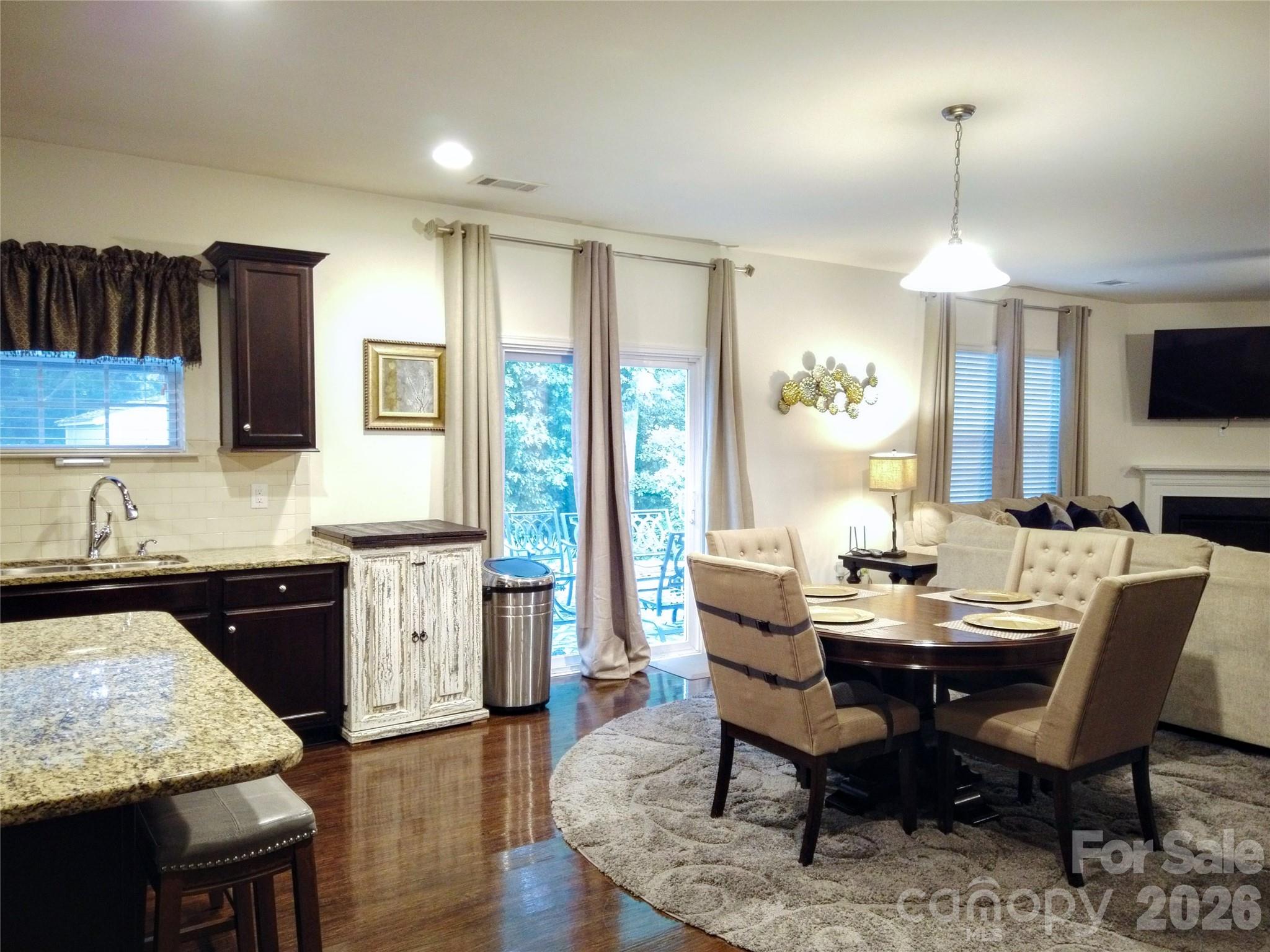 113 Meadow Stream Drive Property Photo 18